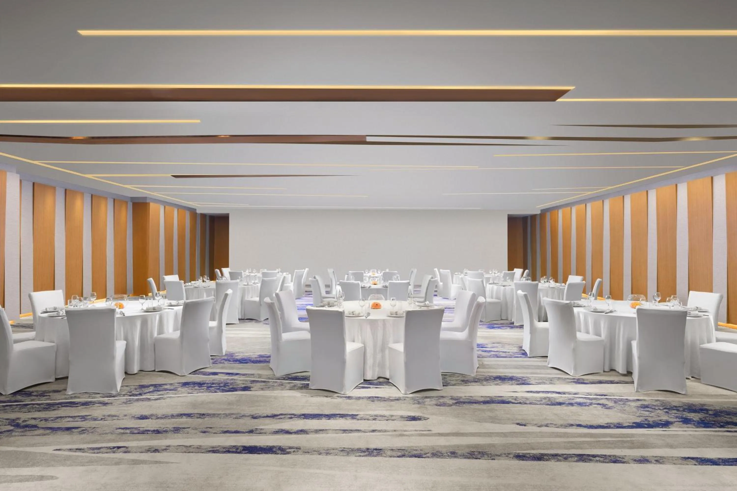 Meeting/conference room in Le Meridien Hangzhou, Binjiang