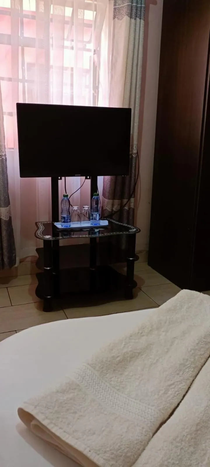 Bed in Sunview Lodge & Restaurant