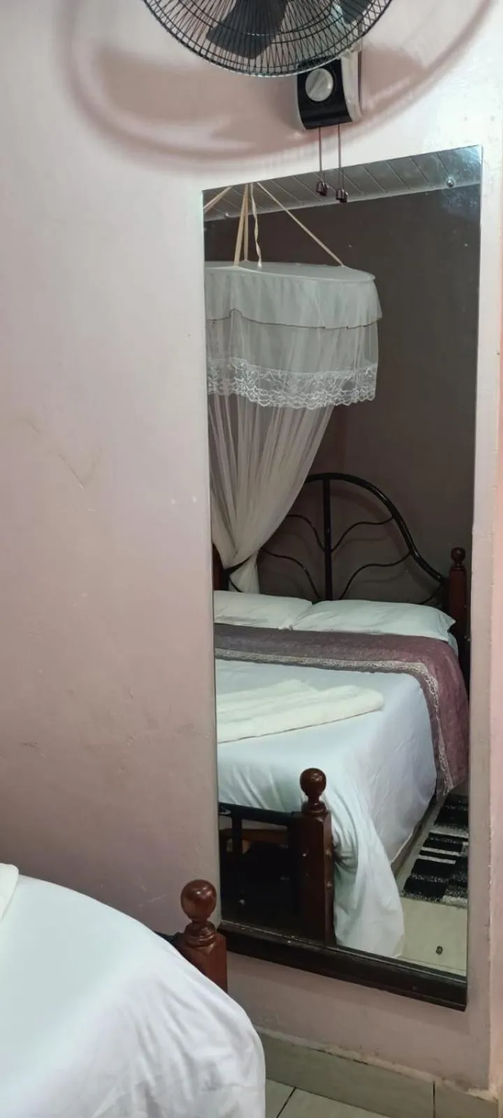 Bed in Sunview Lodge & Restaurant