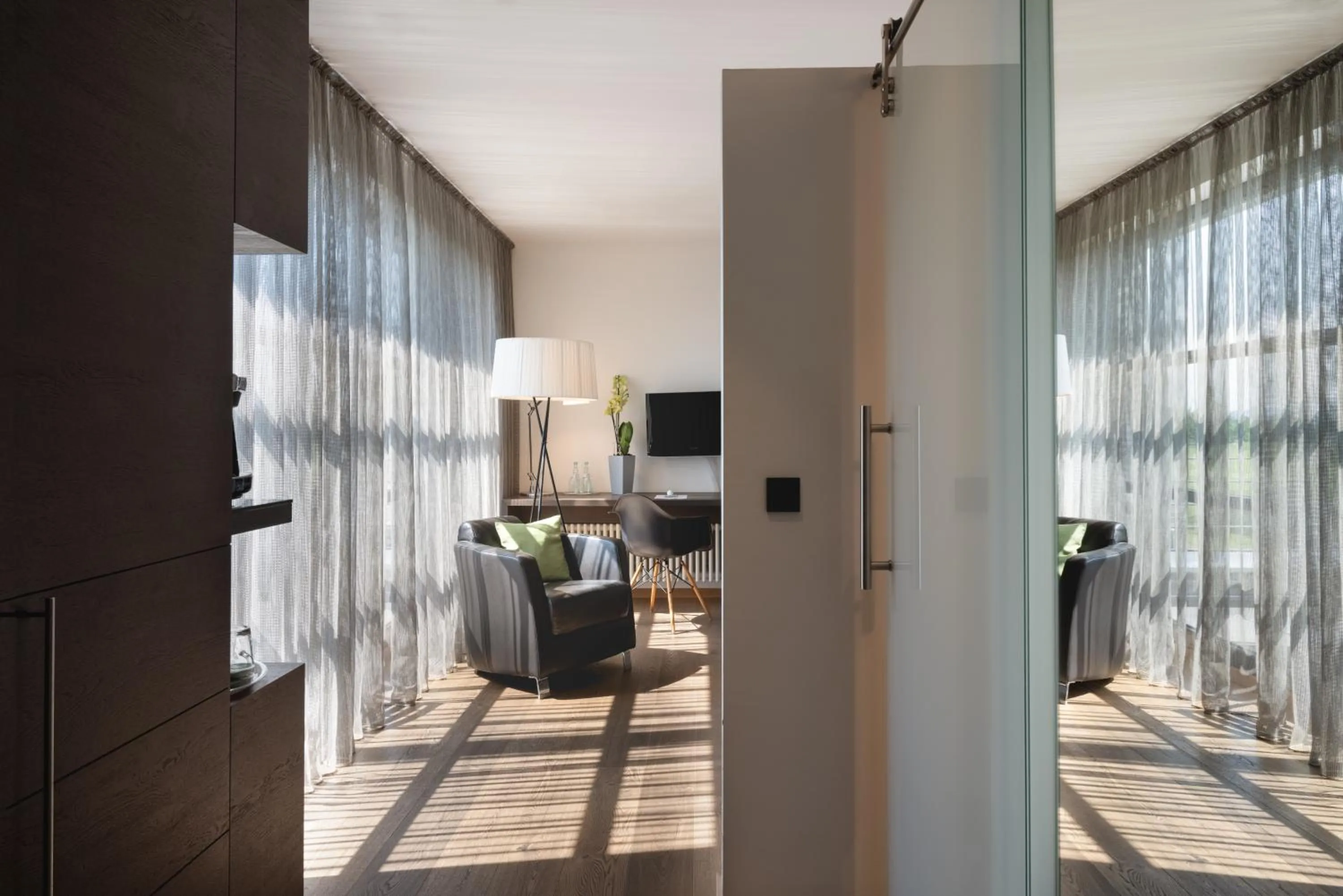 Photo of the whole room in Golfhotel Gut Neuenhof