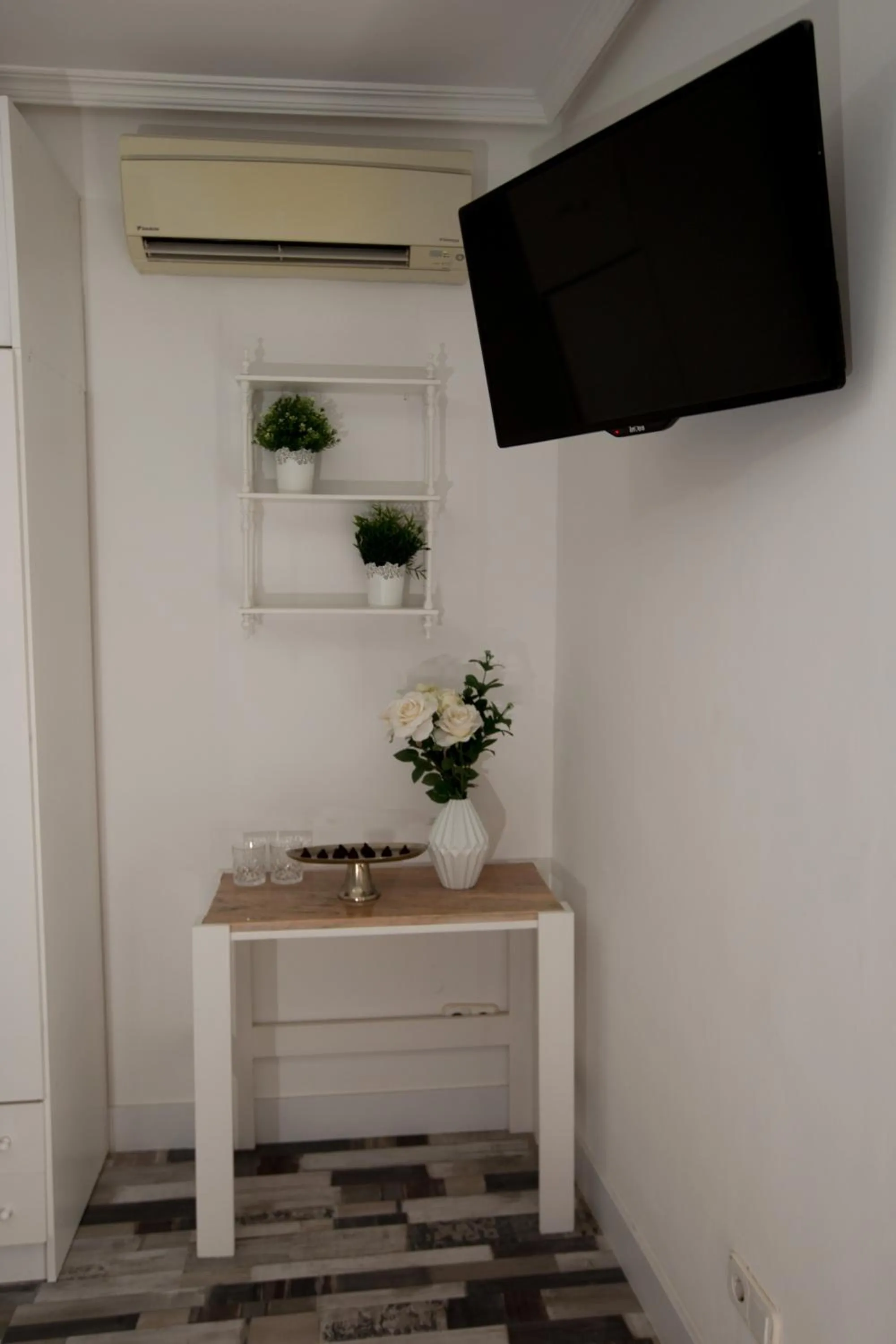 Photo of the whole room in Fuencarral Adeco