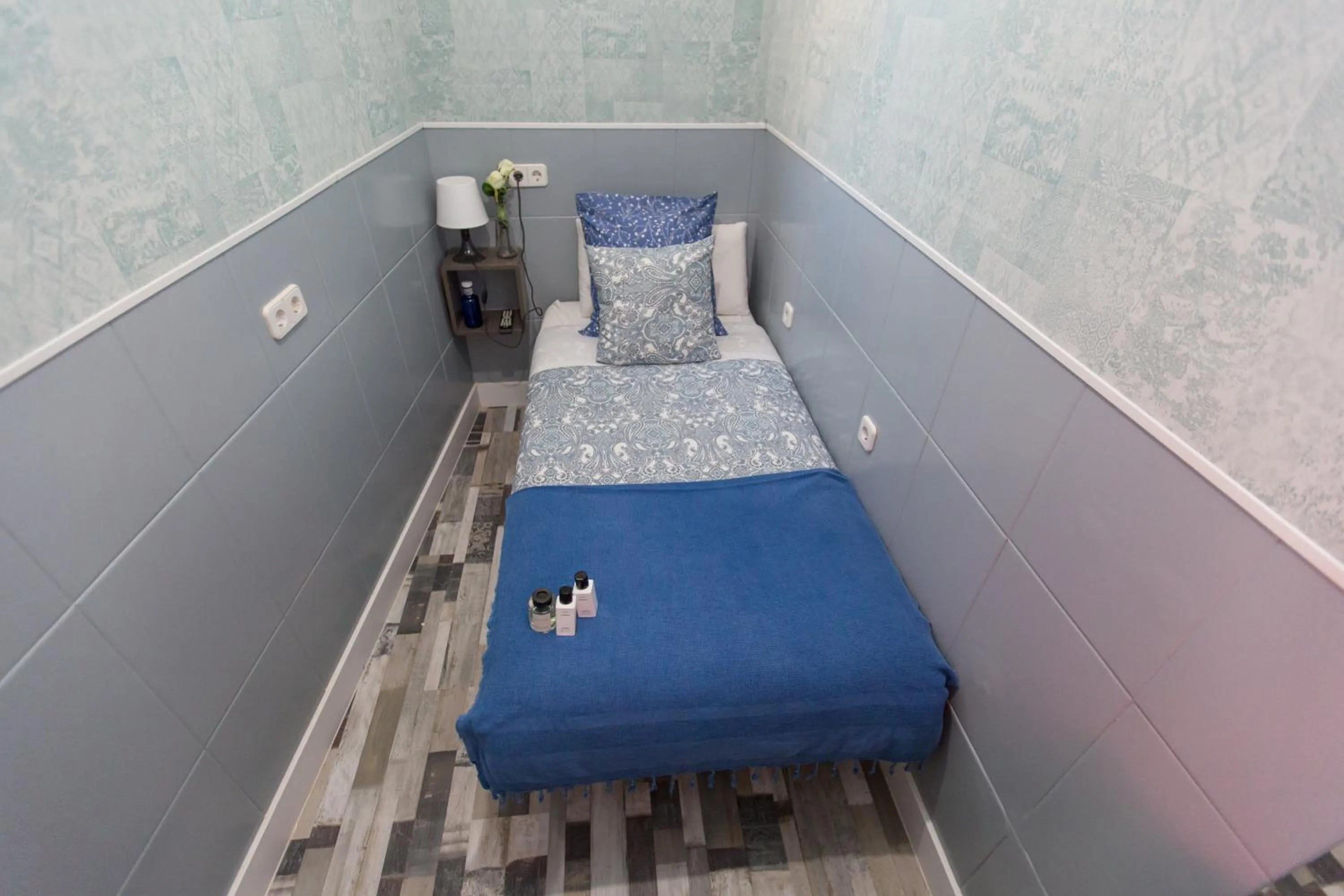 Bedroom, Bed in Fuencarral Adeco