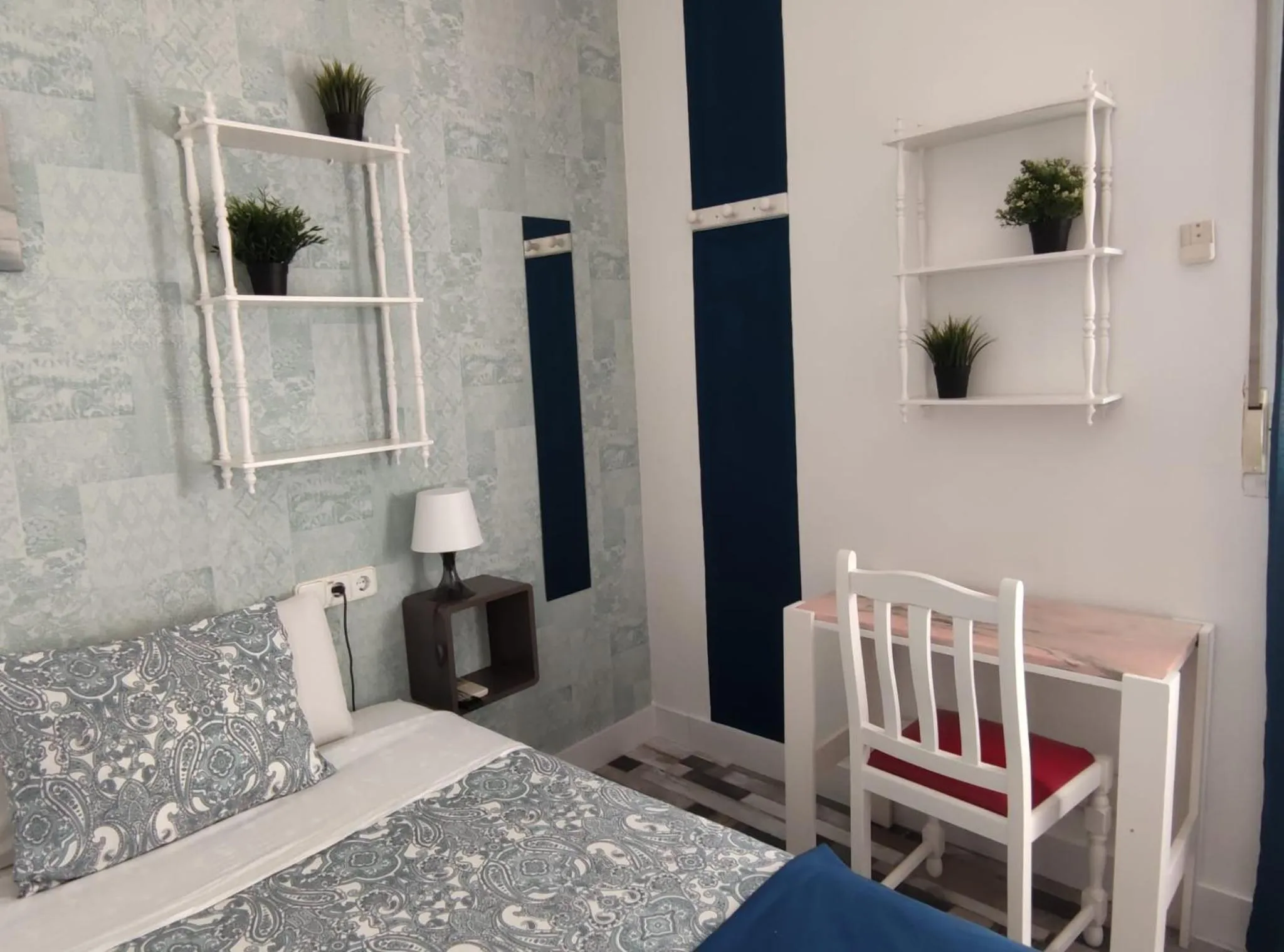 Bedroom, Bed in Fuencarral Adeco