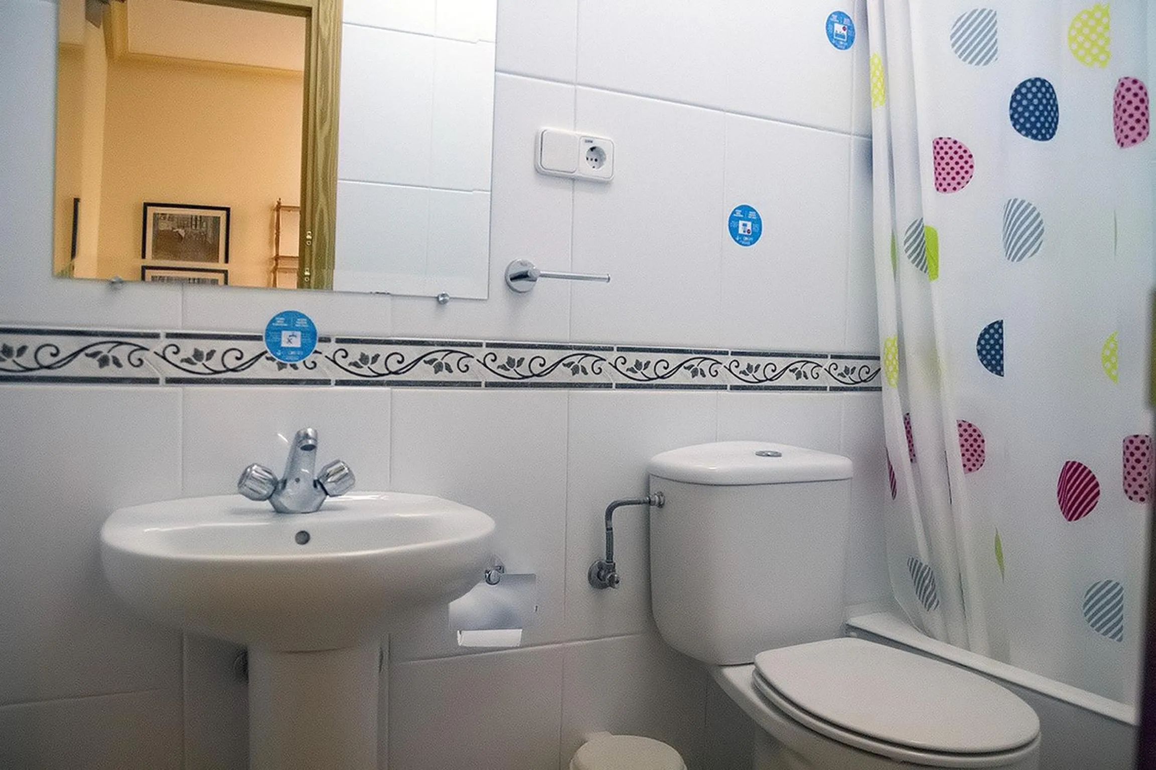 Bathroom in Fuencarral Adeco