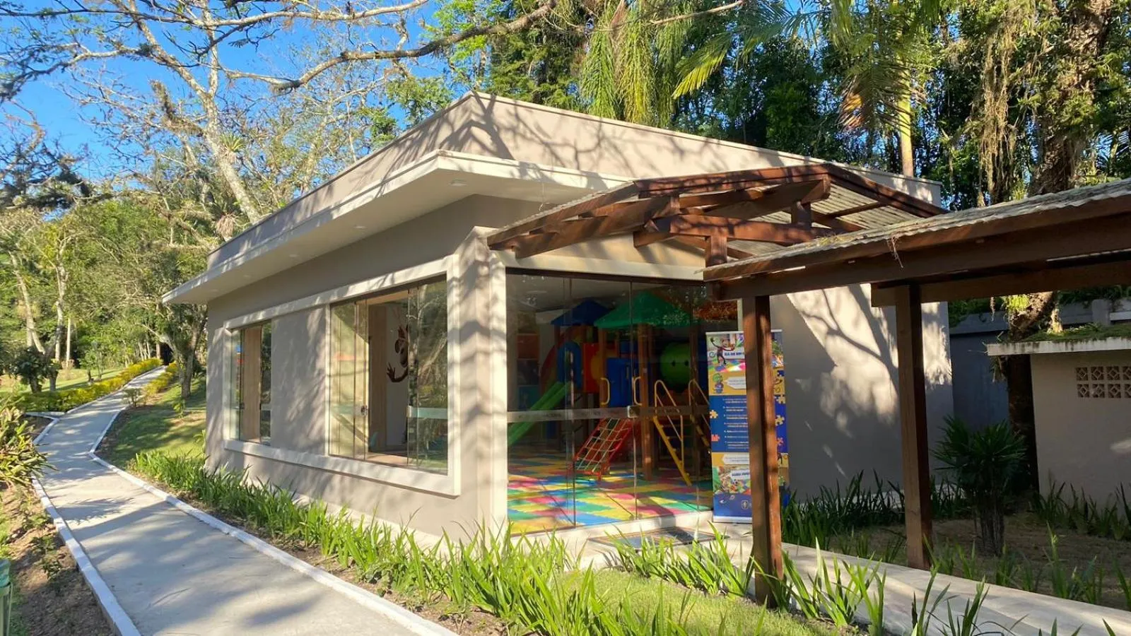 Property building in Hotel Internacional Gravatal