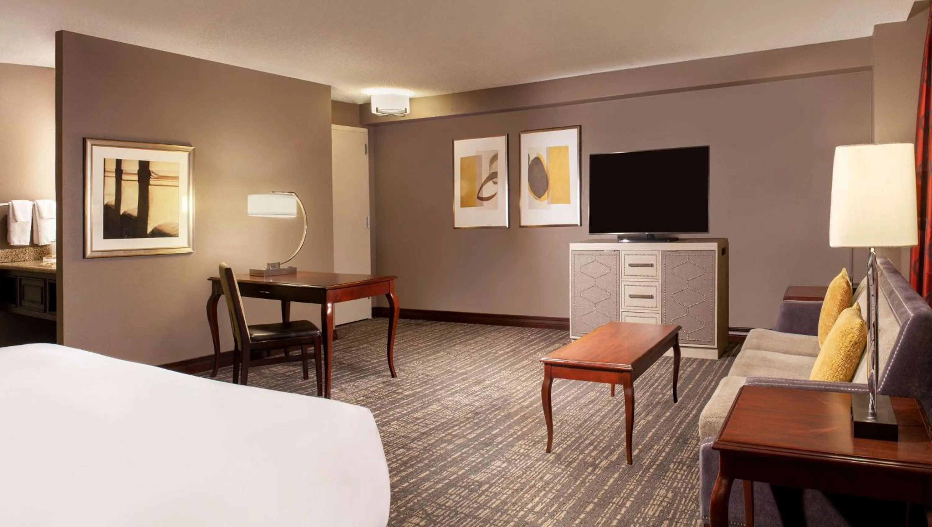 Bedroom, Bed in Hilton Fort Worth