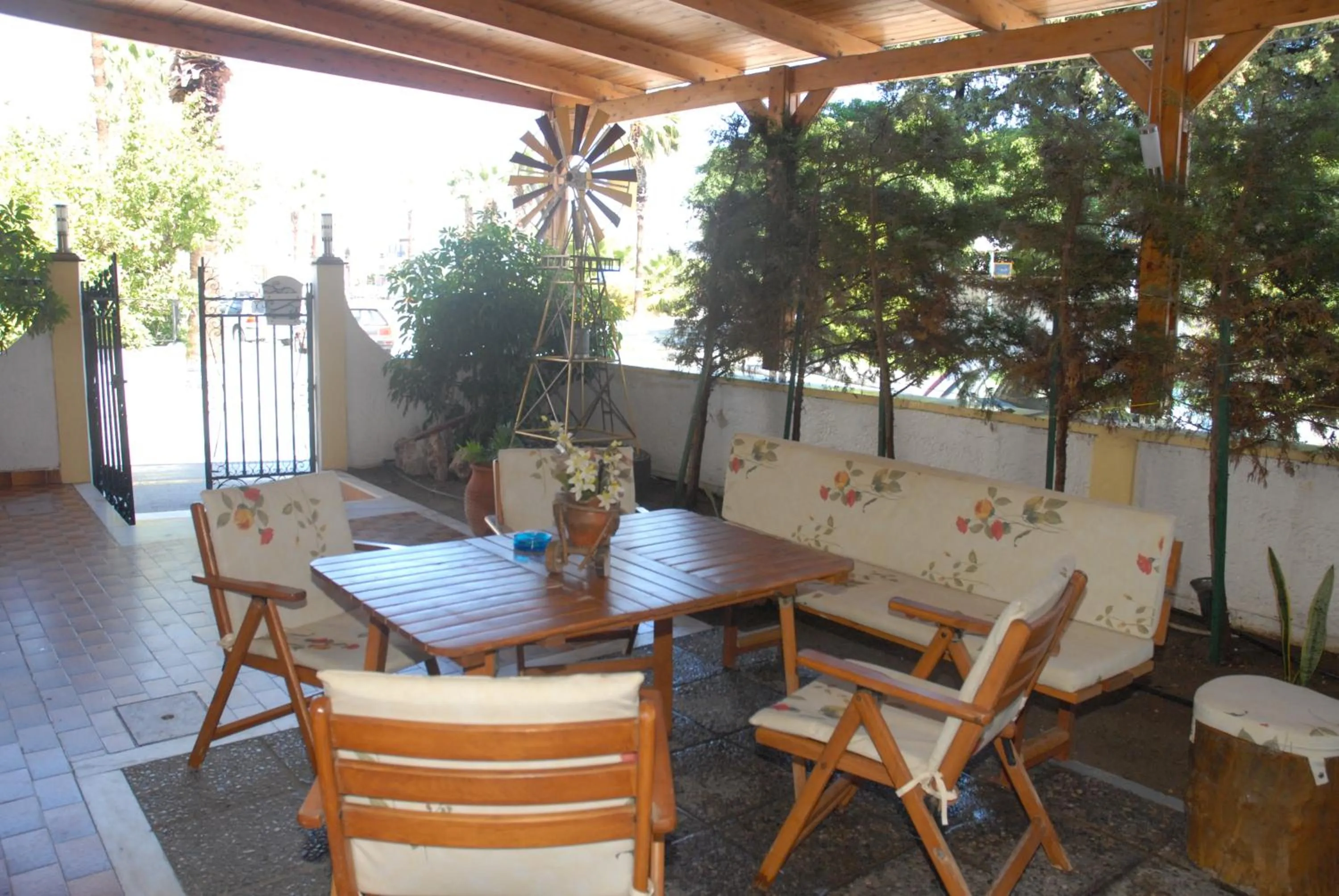 Patio in Takis Hotel Apartments