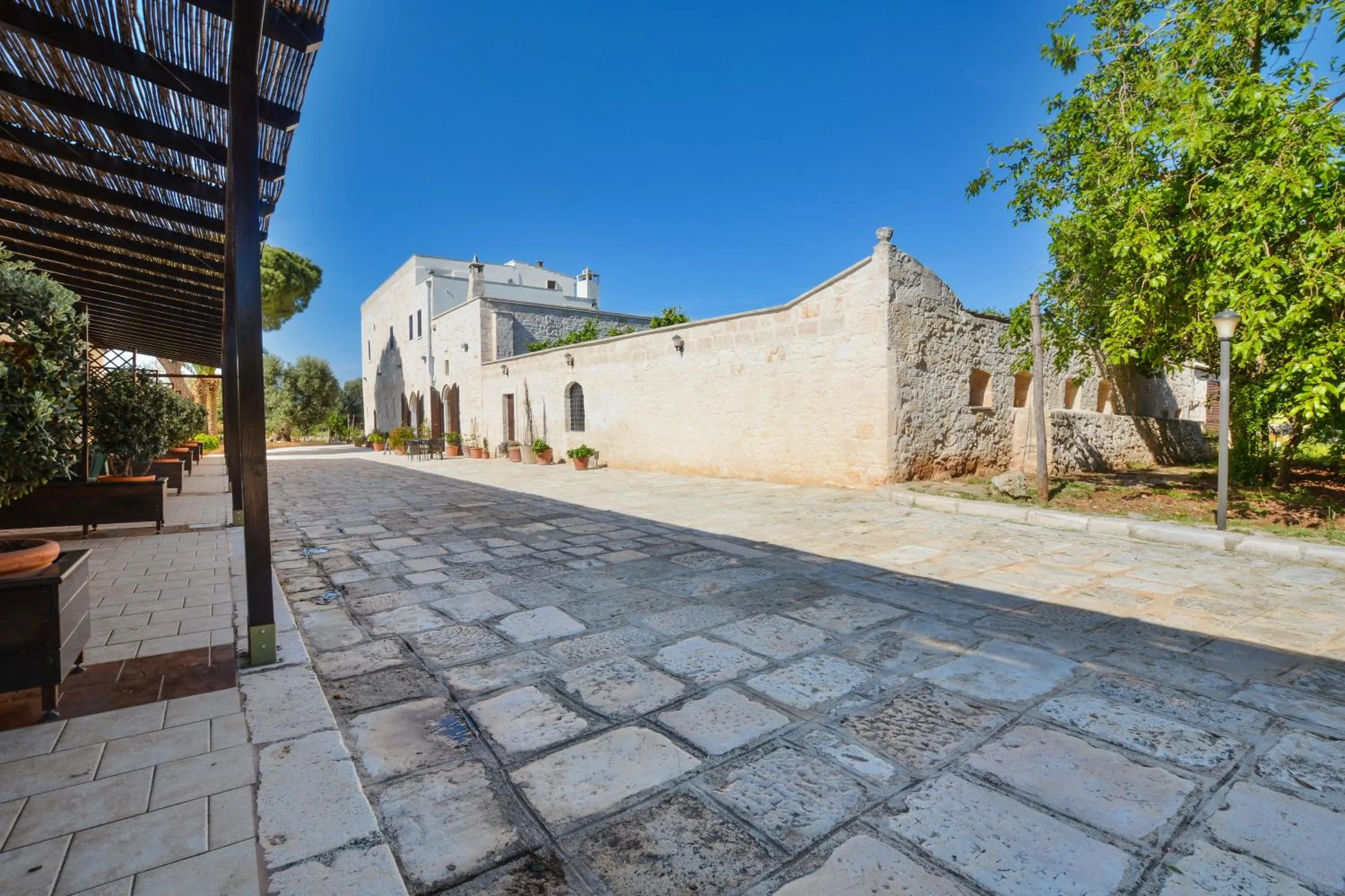 Property building in Masseria Valente