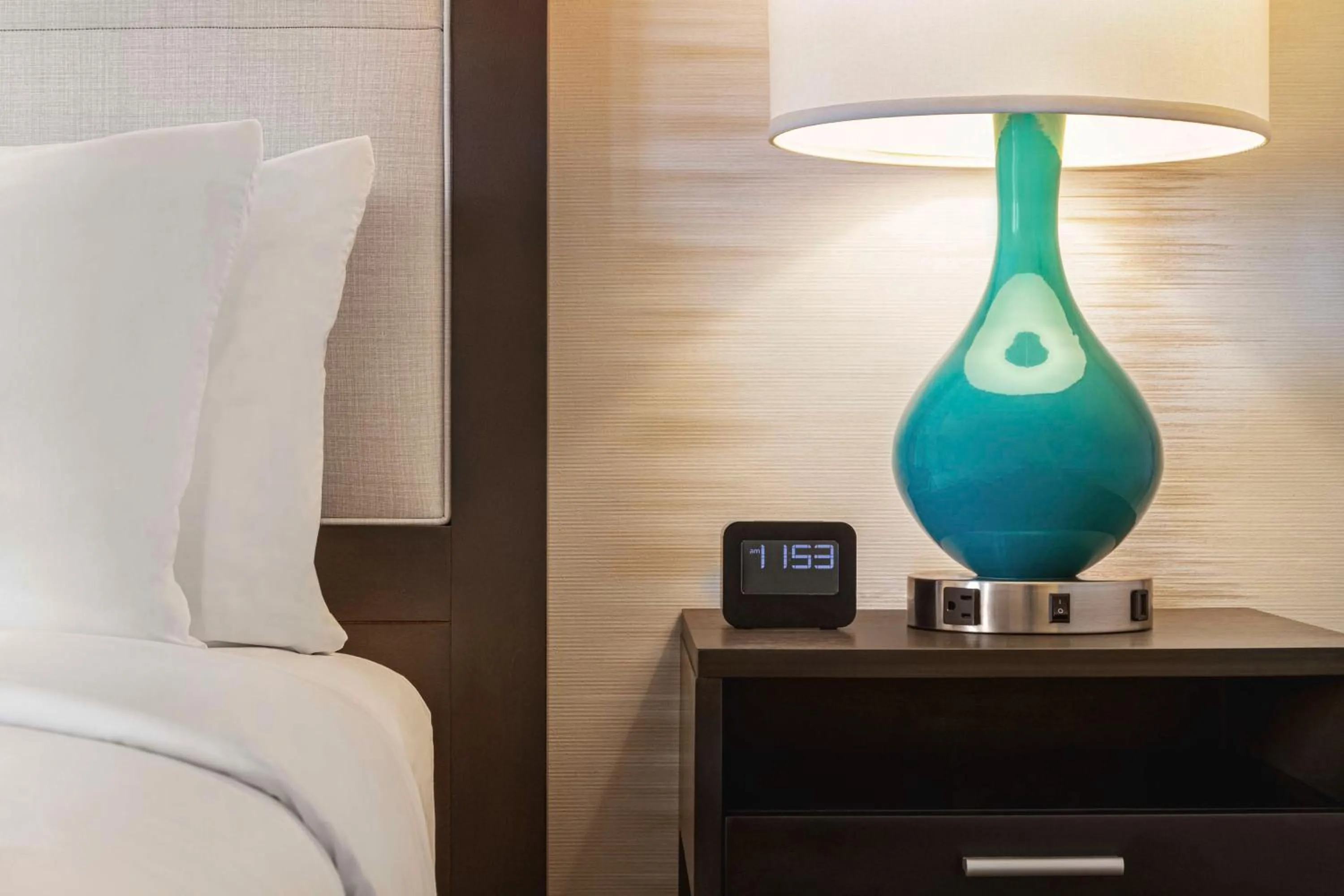 Bed in Hampton Inn Pembroke Pines