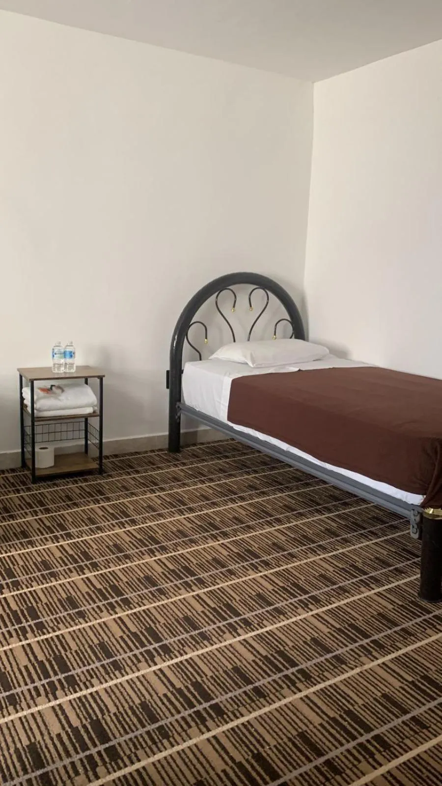 Bed in Kuku Ruku Hotel