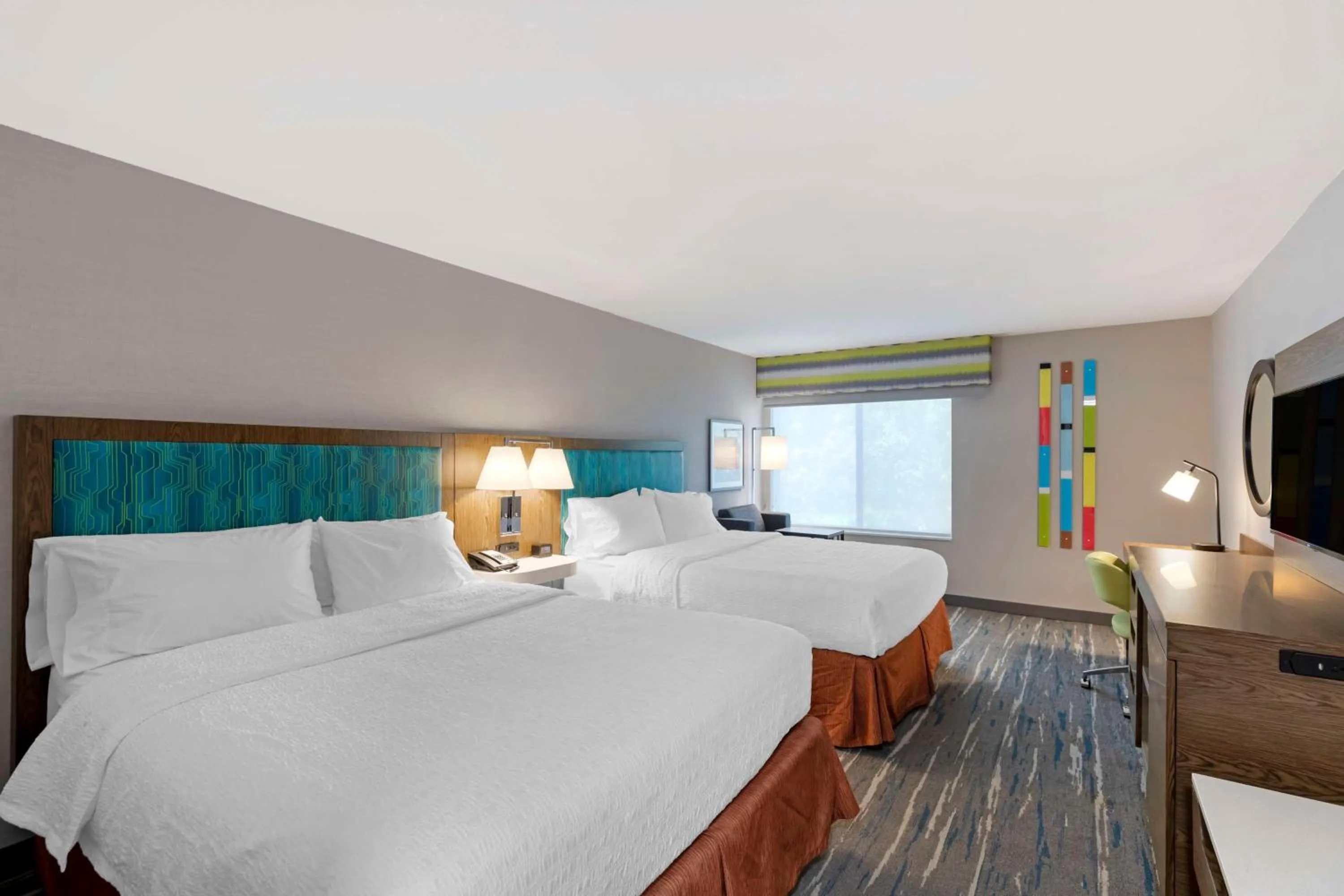 Bed in Hampton Inn Fort Collins