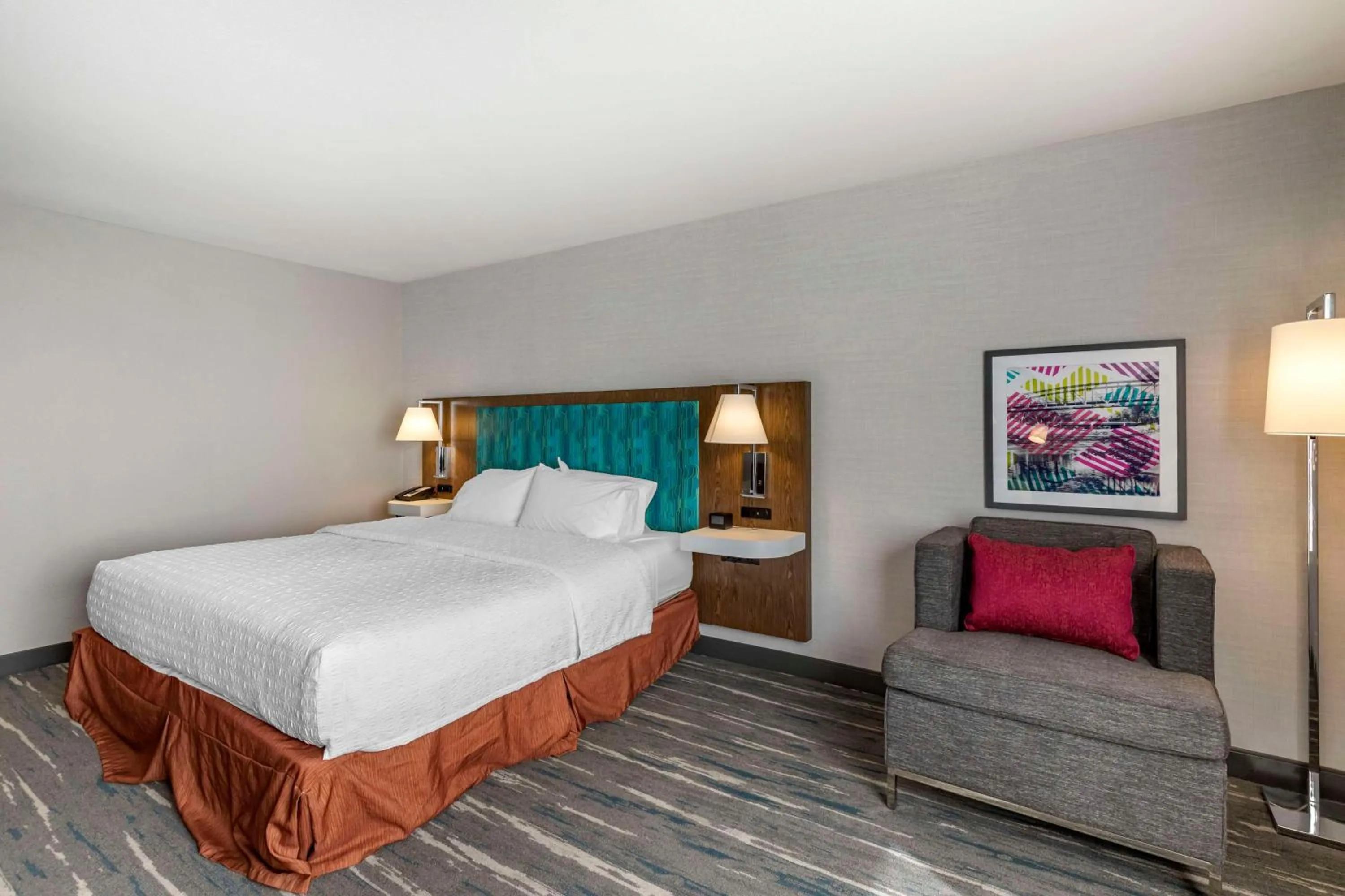 Bed in Hampton Inn Fort Collins