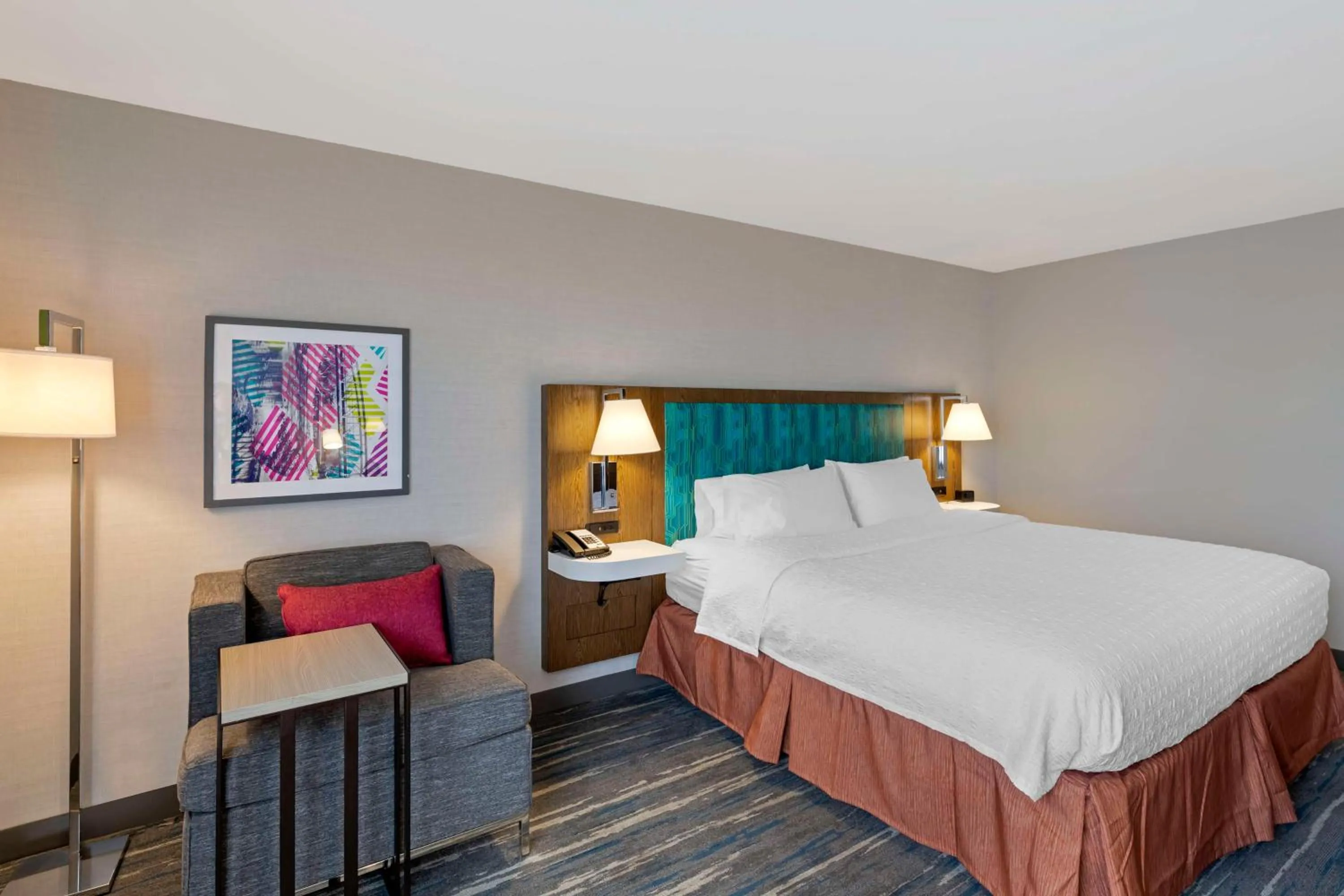 Bed in Hampton Inn Fort Collins