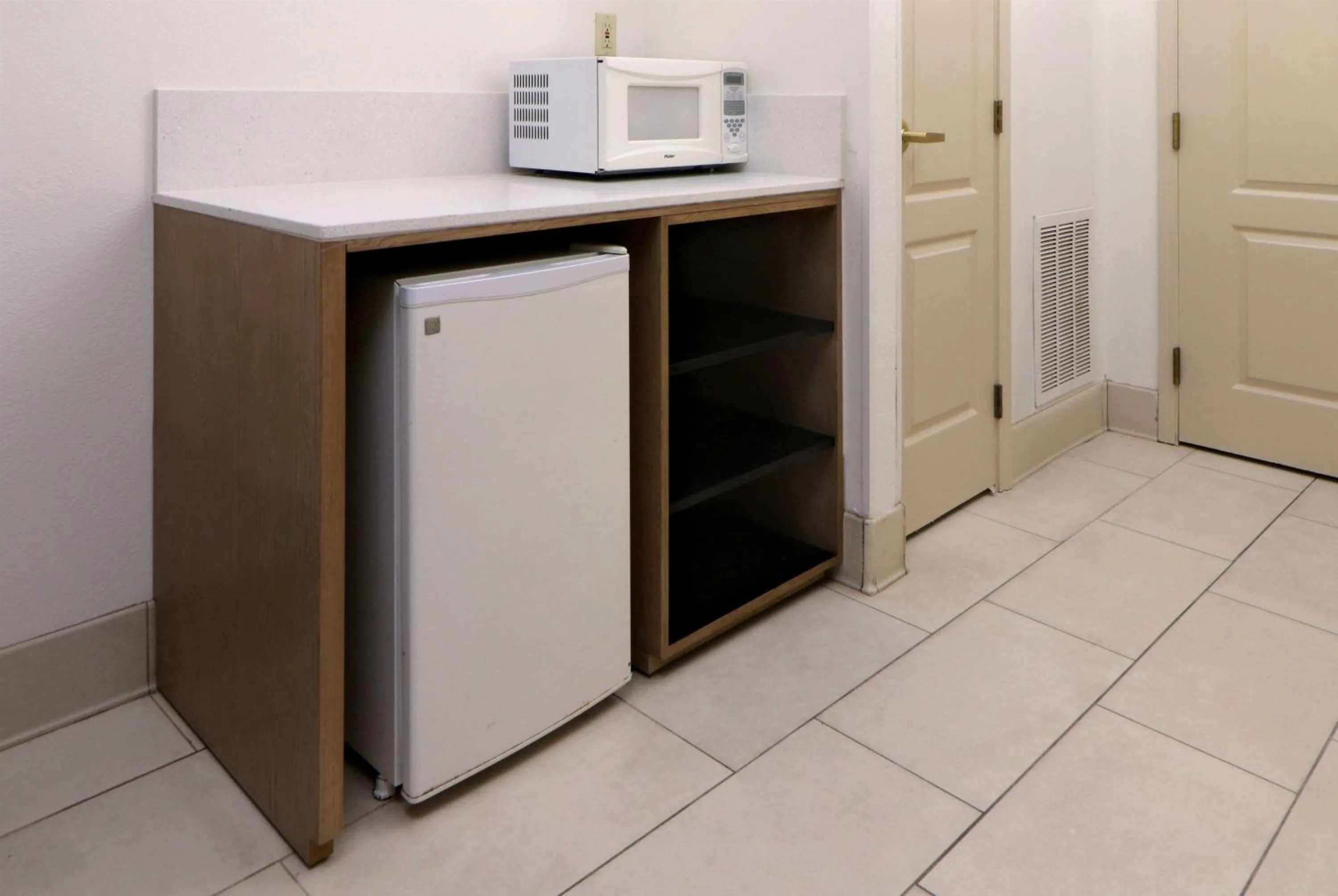 Photo of the whole room in Wyndham Garden McAllen at La Plaza Mall