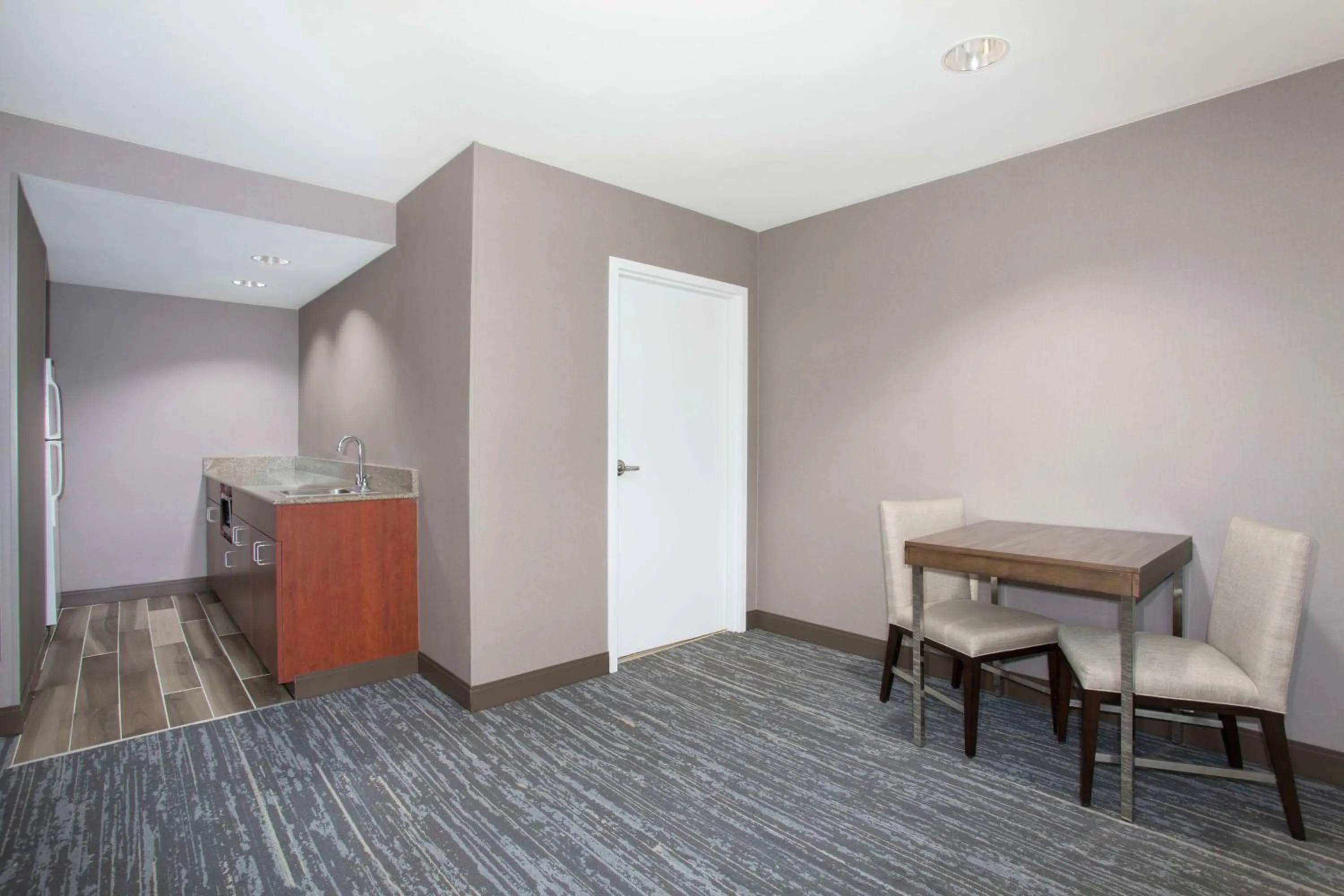 Living room in Hampton Inn & Suites Denver-Downtown