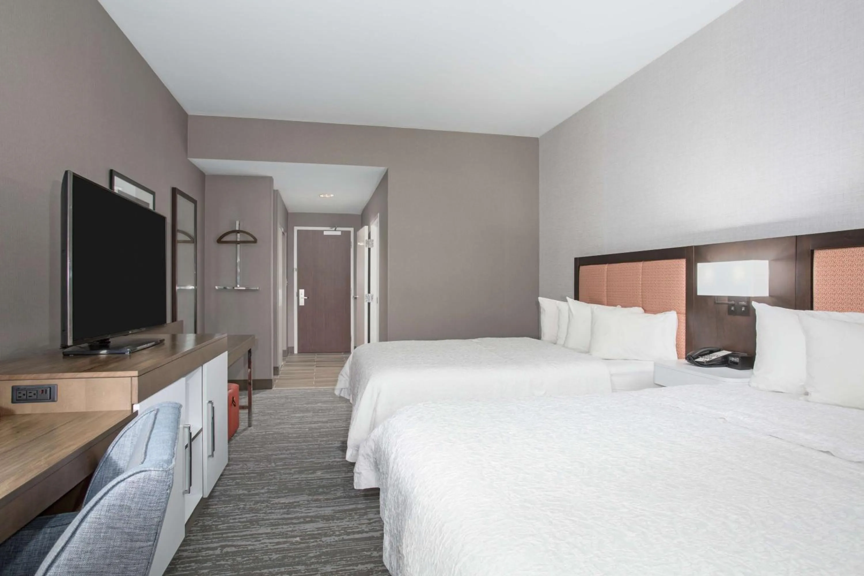 Bedroom, Bed in Hampton Inn & Suites Denver-Downtown
