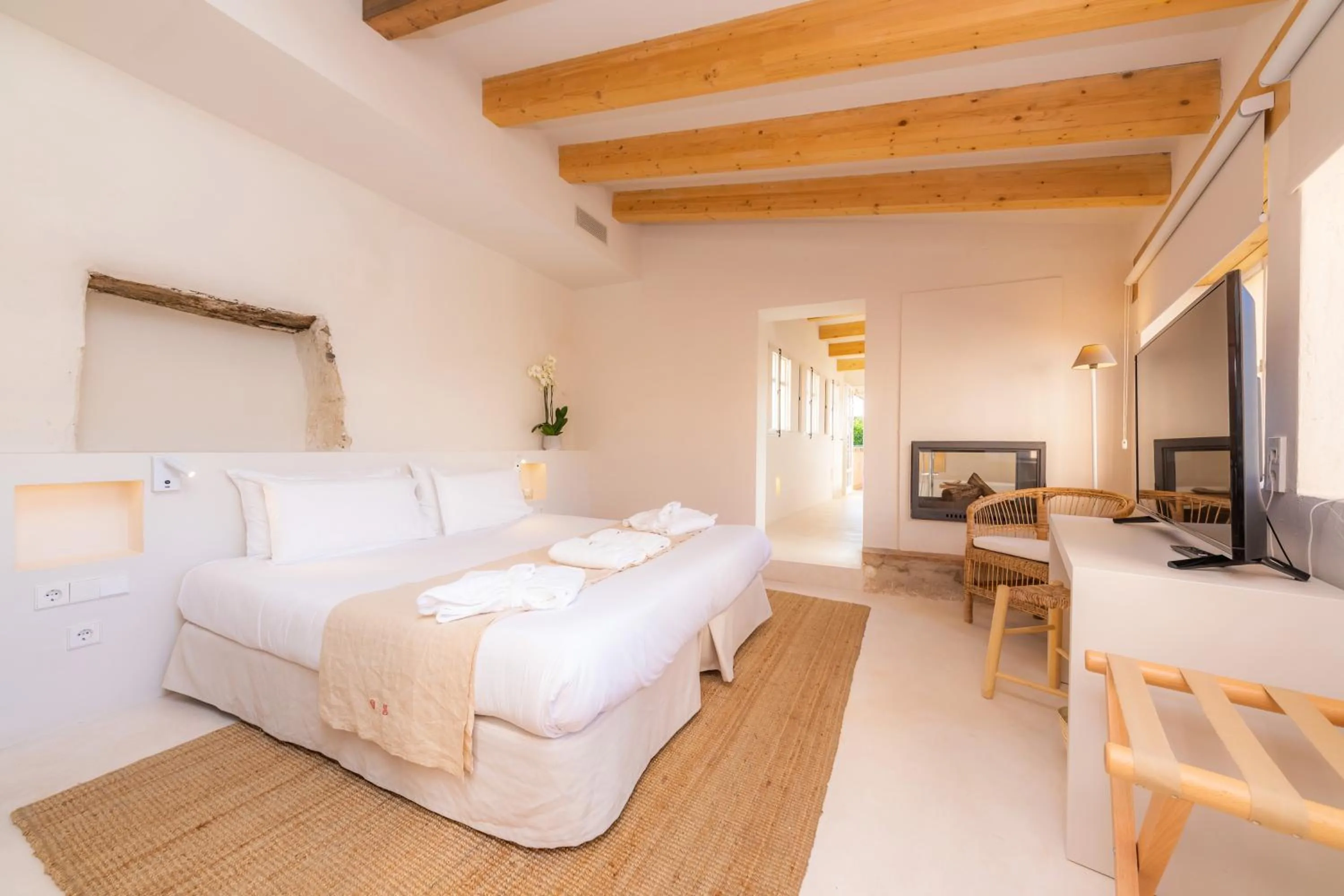 Bedroom, Bed in Yartan Boutique Hotel - Adults Only