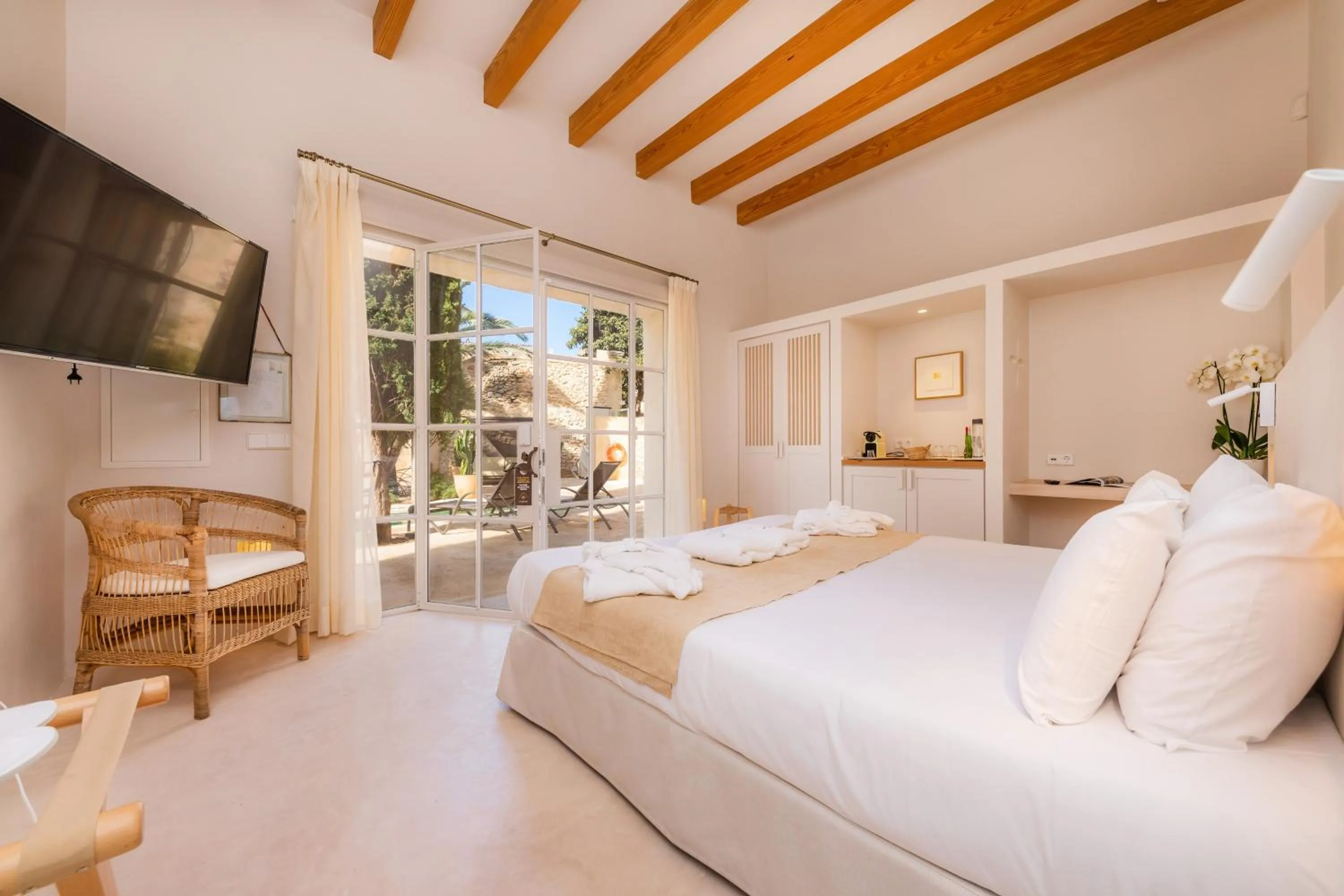 Bed in Yartan Boutique Hotel - Adults Only