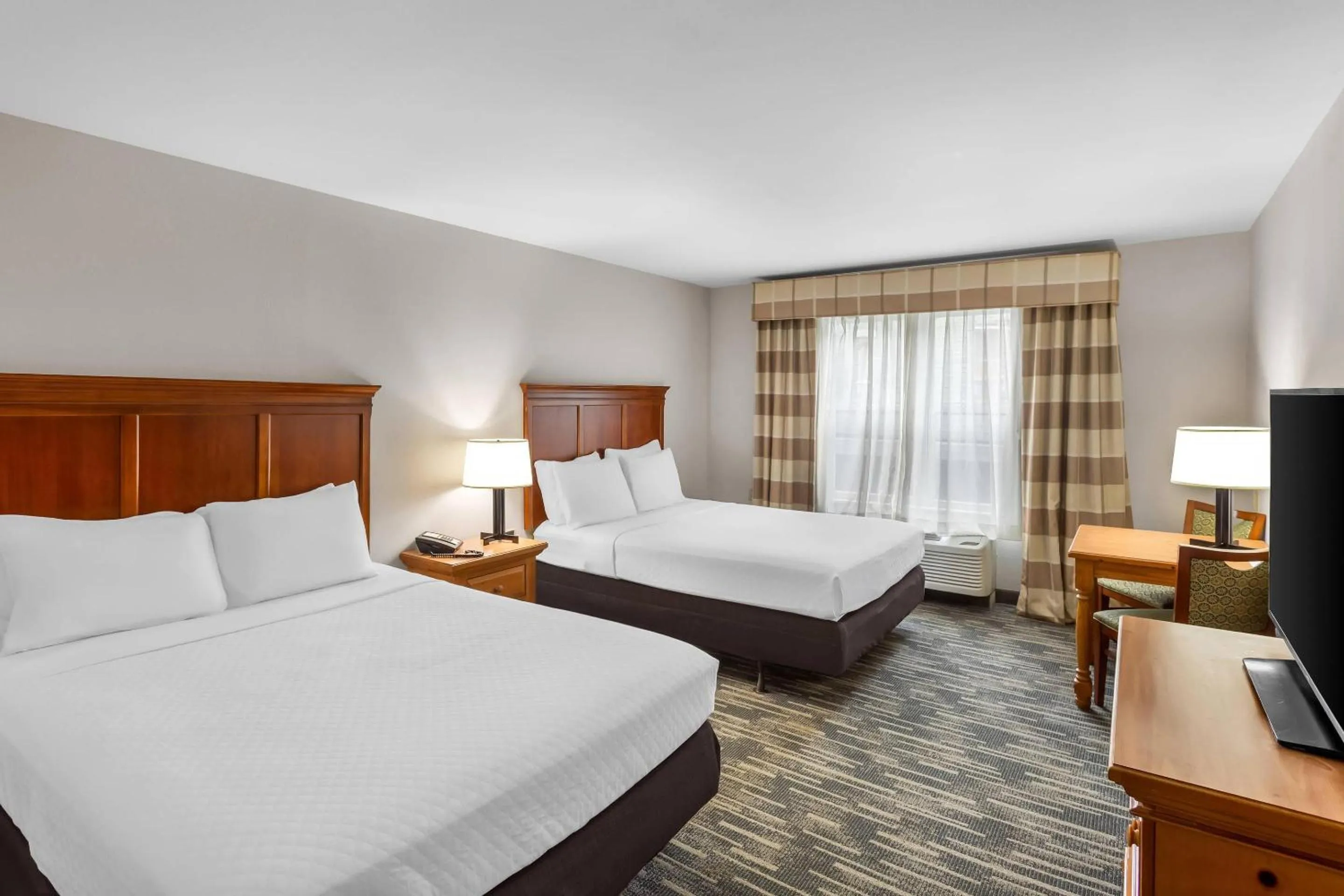 Bedroom, Bed in Country Inn & Suites by Radisson, Beckley, WV
