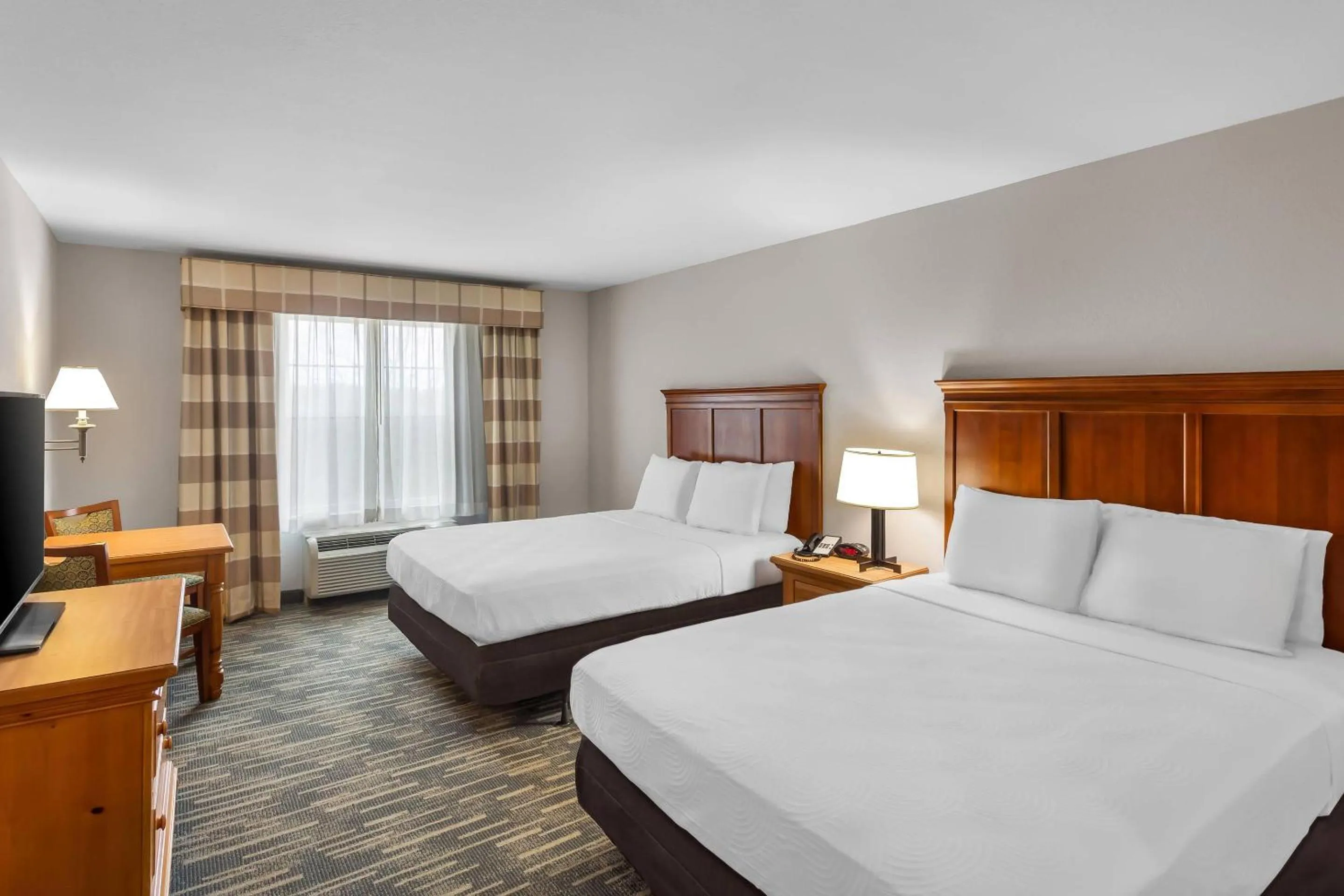 Bedroom, Bed in Country Inn & Suites by Radisson, Beckley, WV