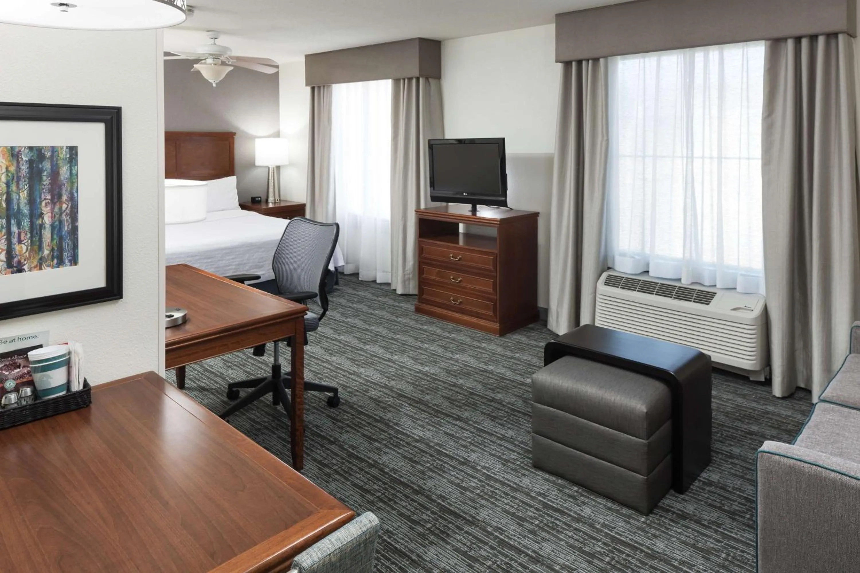 Living room, Bed in Homewood Suites by Hilton El Paso Airport