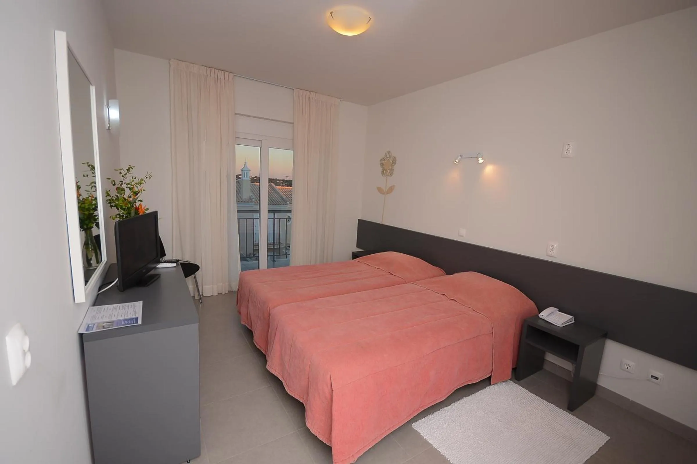 Decorative detail, Bed in Boutique & Villas Boliqueime