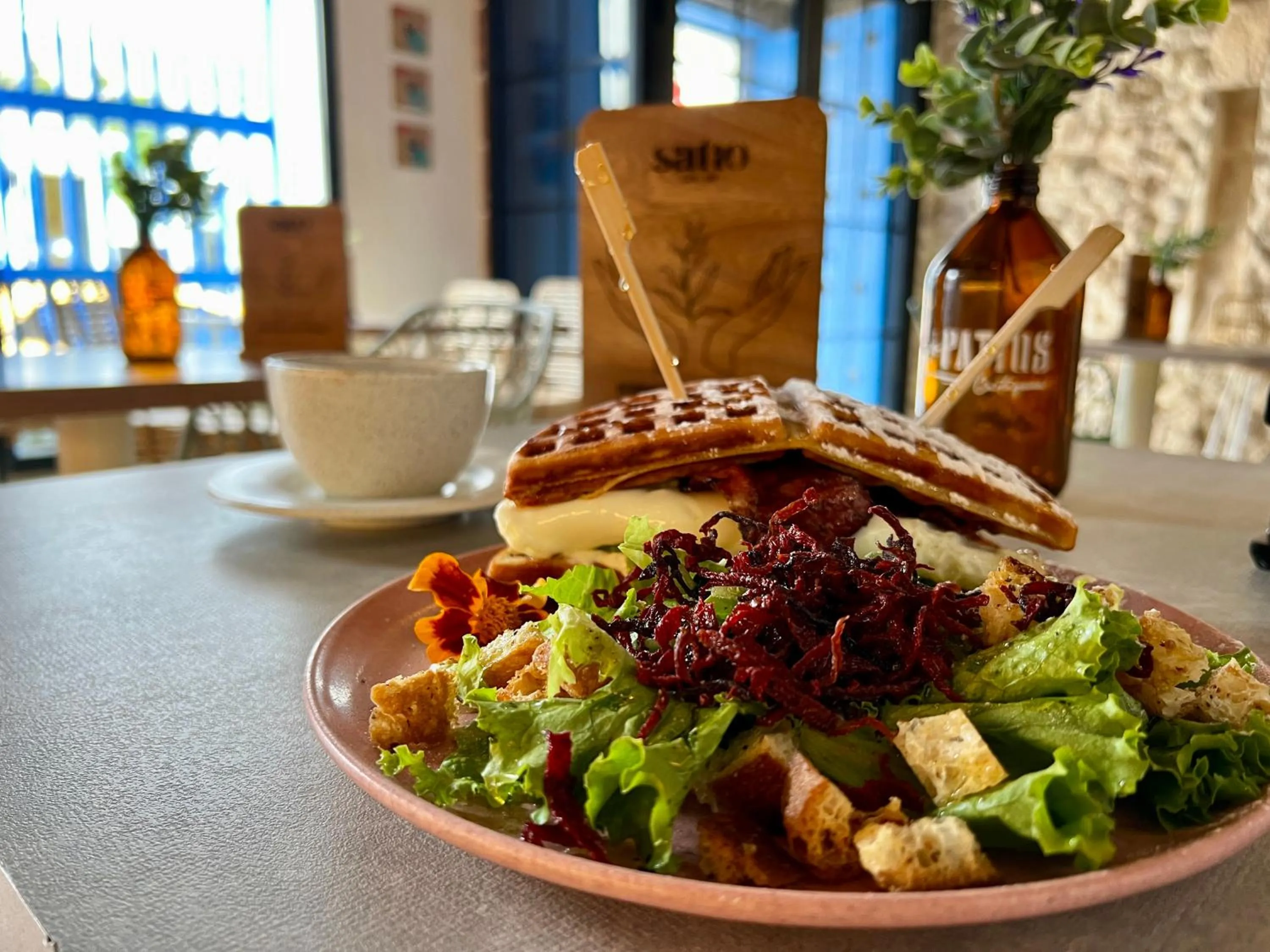 Restaurant/places to eat in Los Patios Hostel