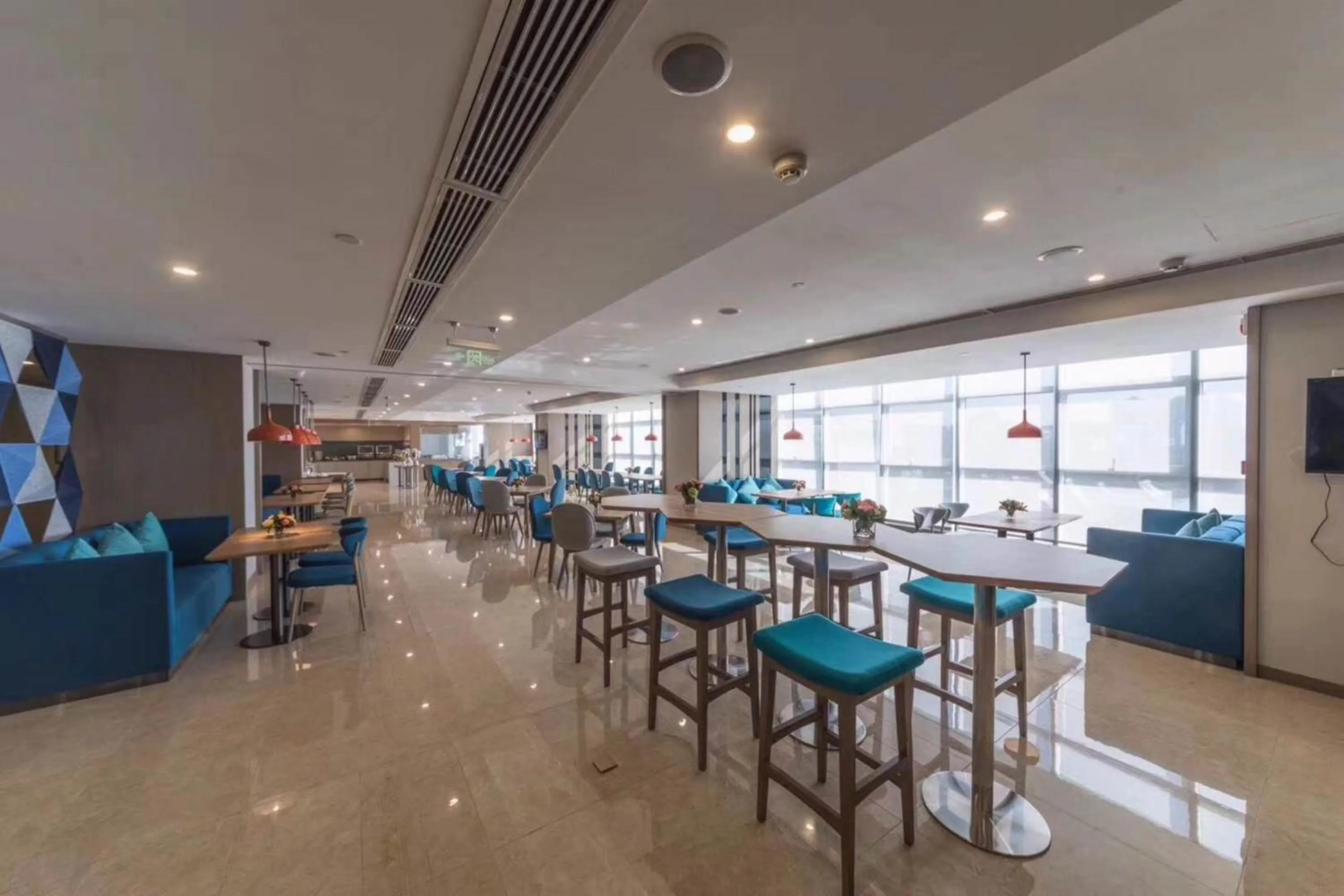 Restaurant/places to eat in Holiday Inn Express - Xichang City Center by IHG