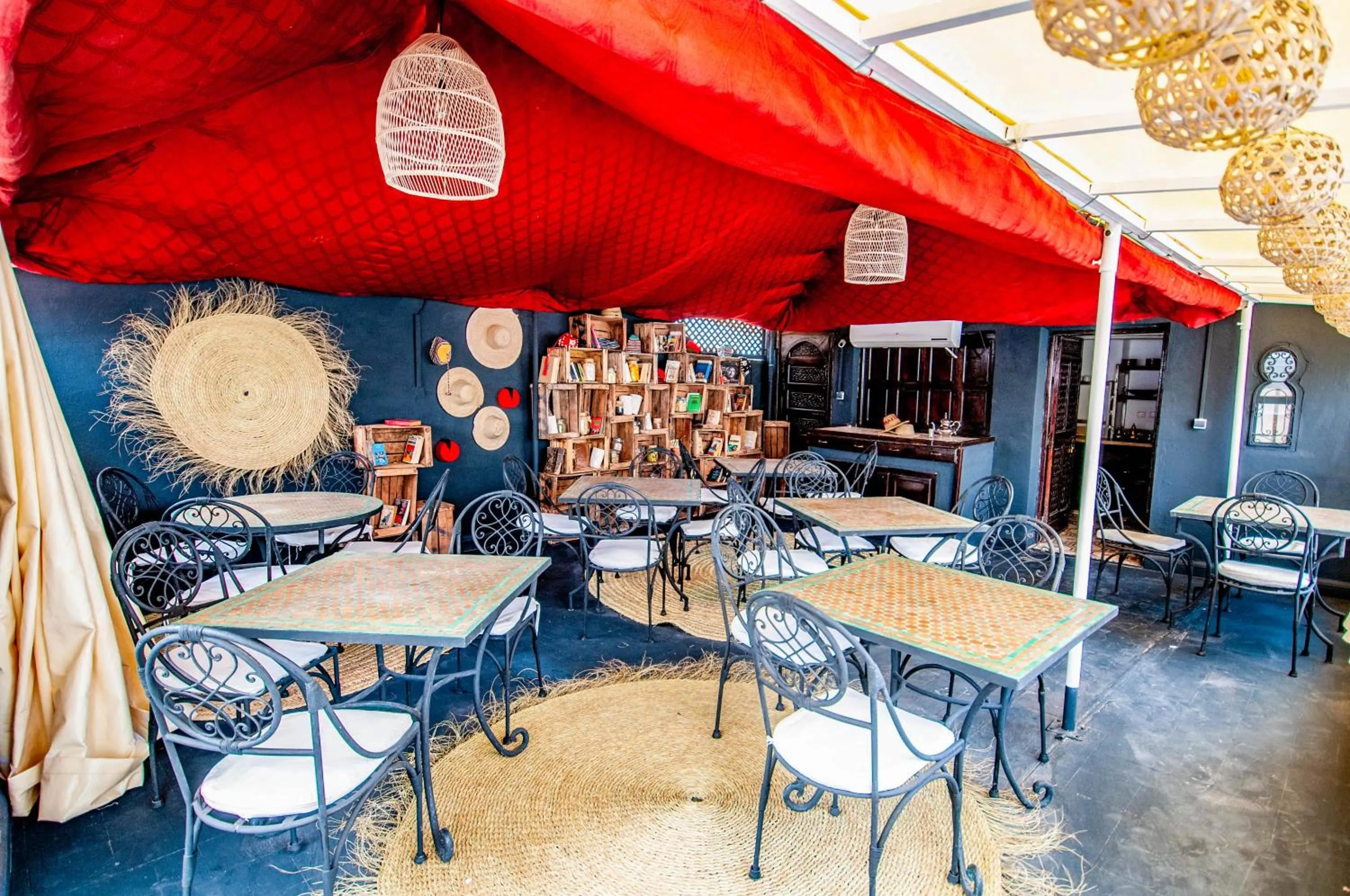 Restaurant/places to eat in Hotel & Spa Riad Dar El Aila