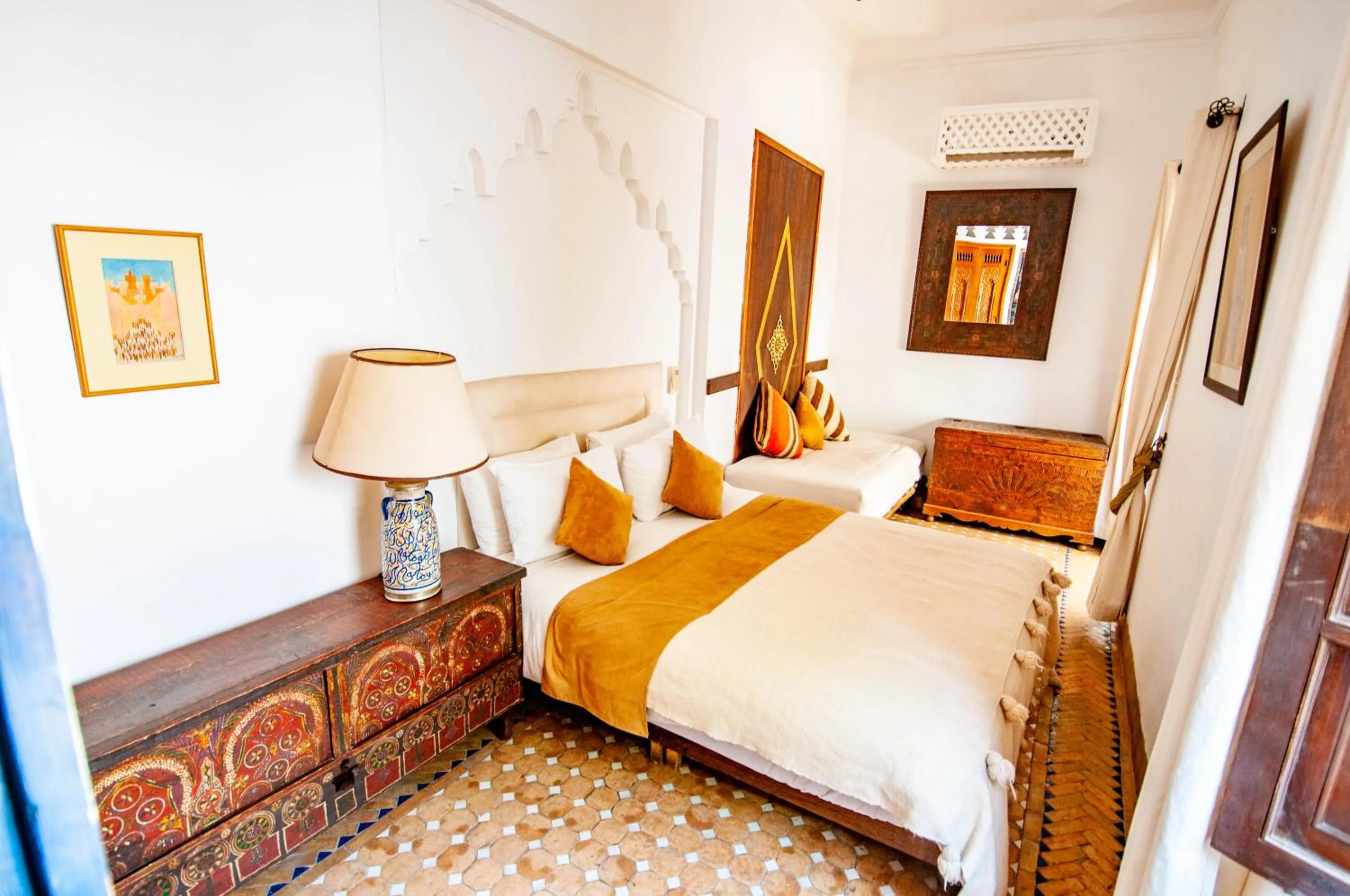 Bed in Hotel & Spa Riad Dar El Aila