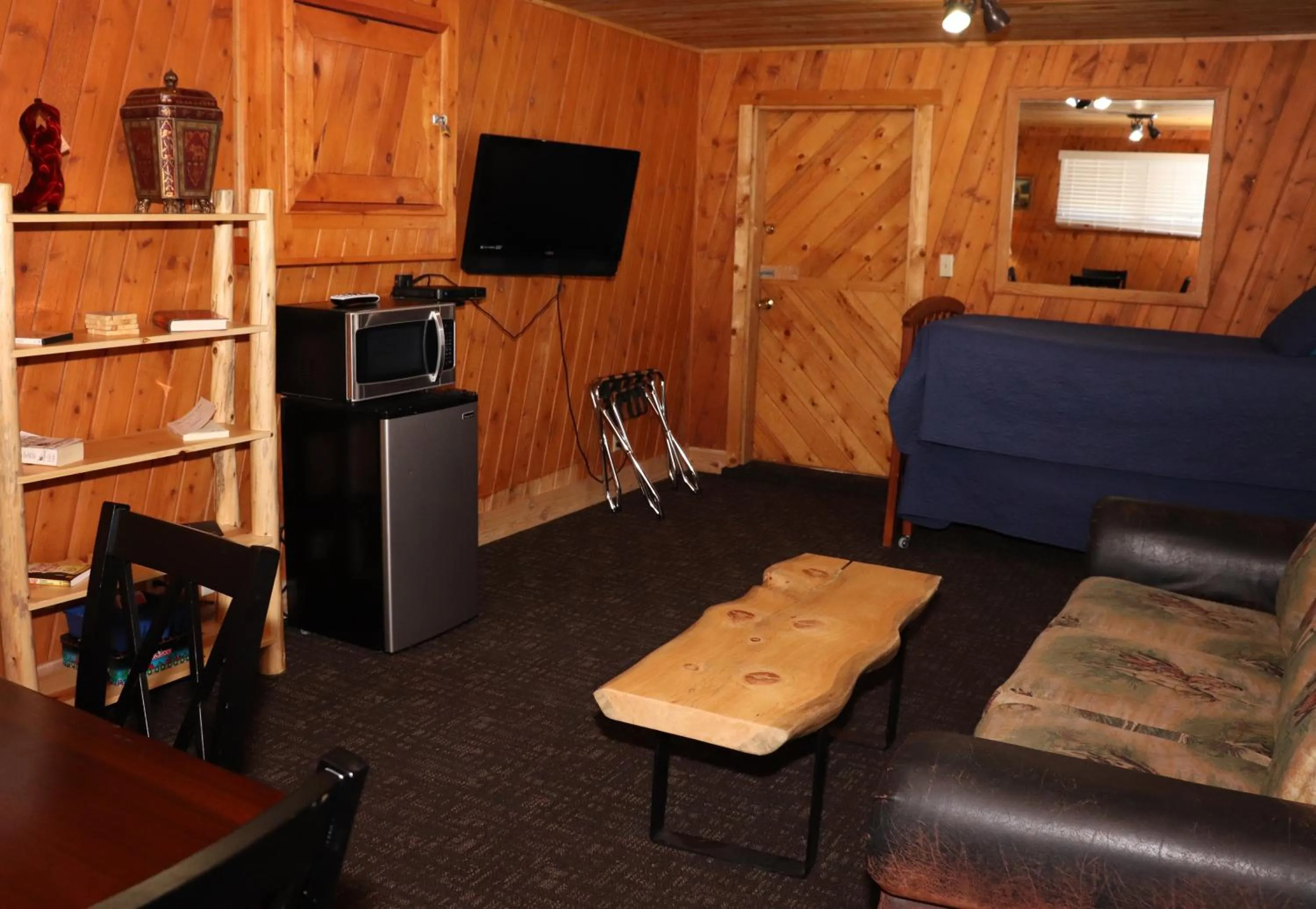 Yellowstone Valley Inn