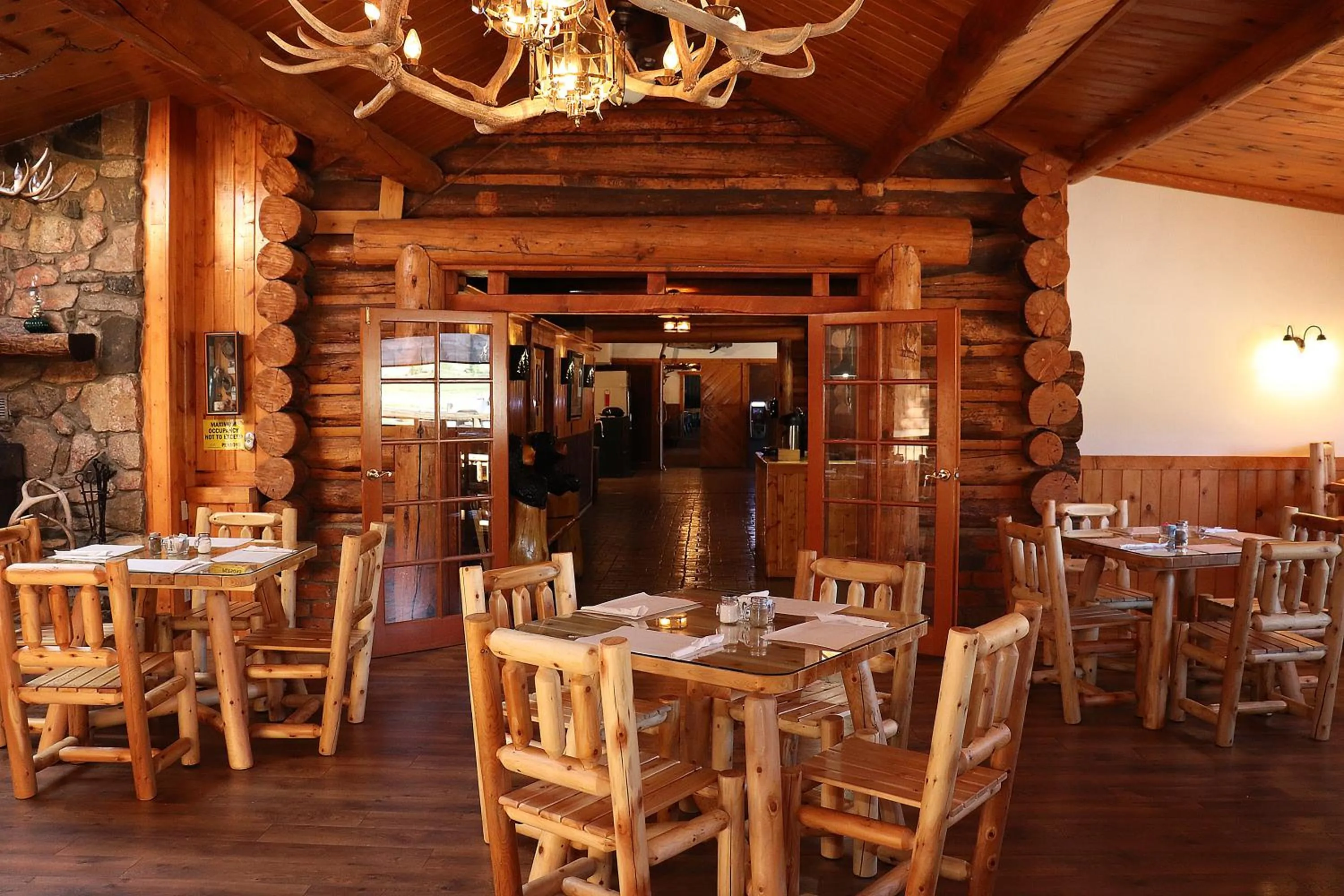 Yellowstone Valley Inn