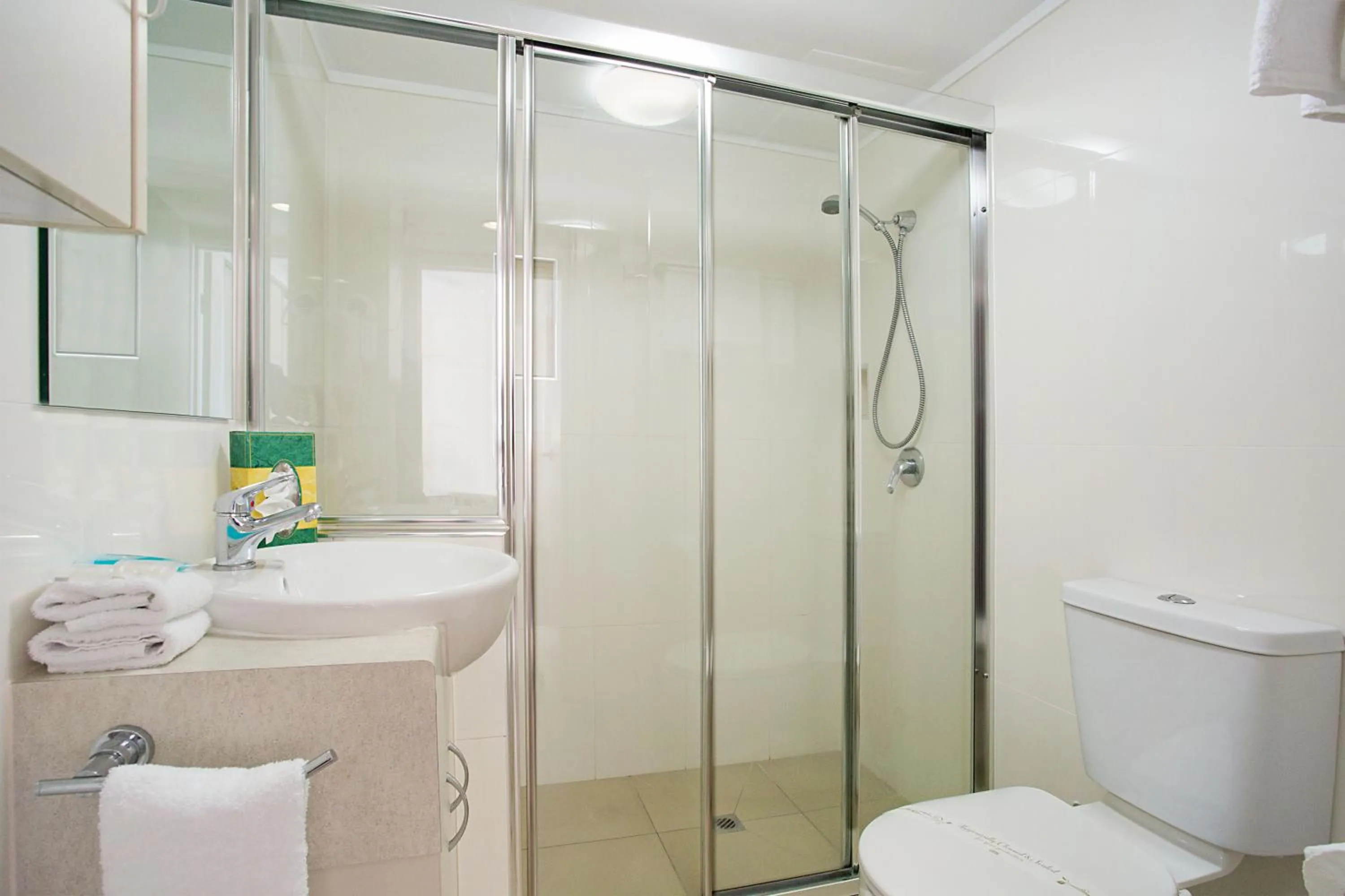 Shower in Voyager Resort