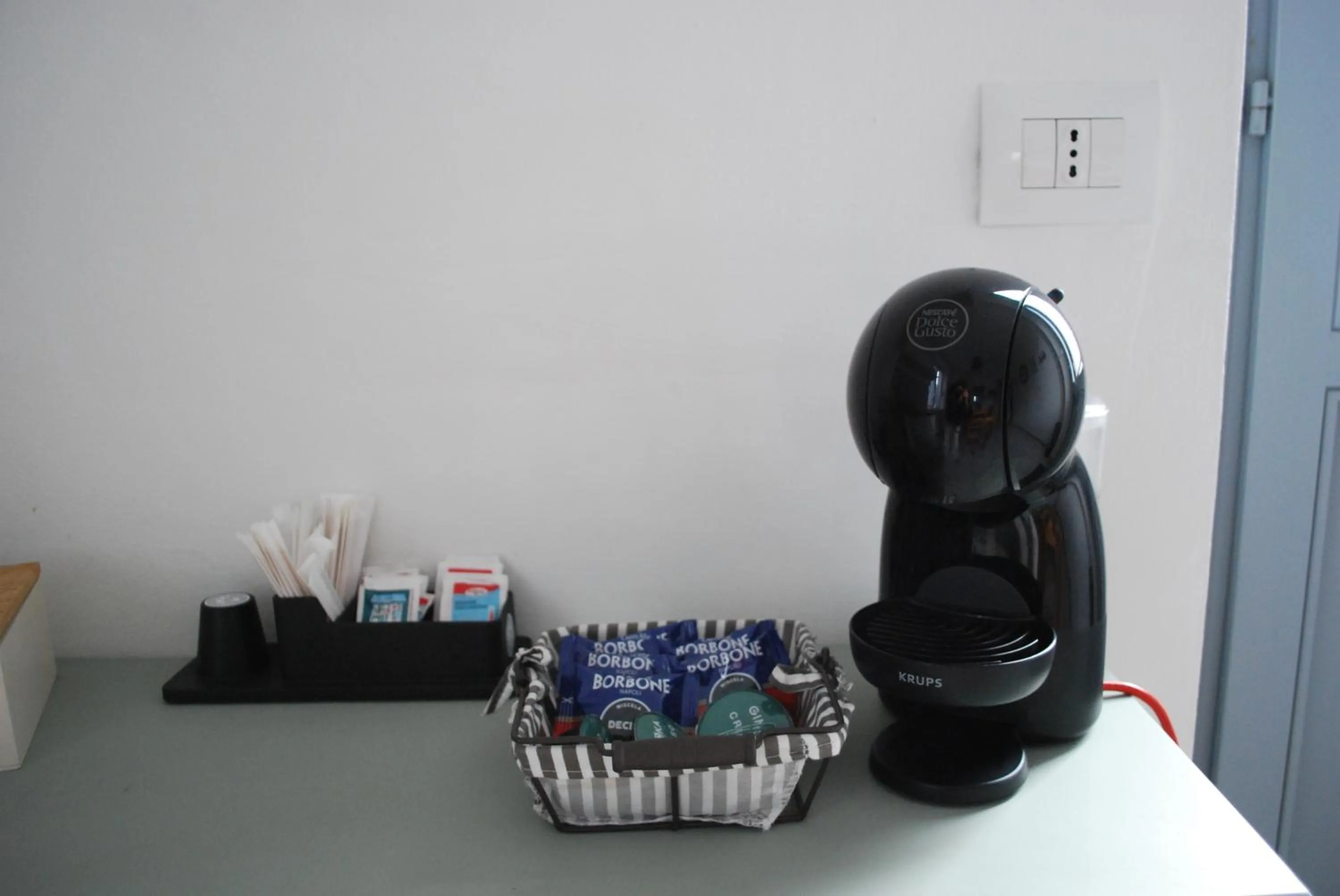 Coffee/tea facilities in Le stanze di Alicam