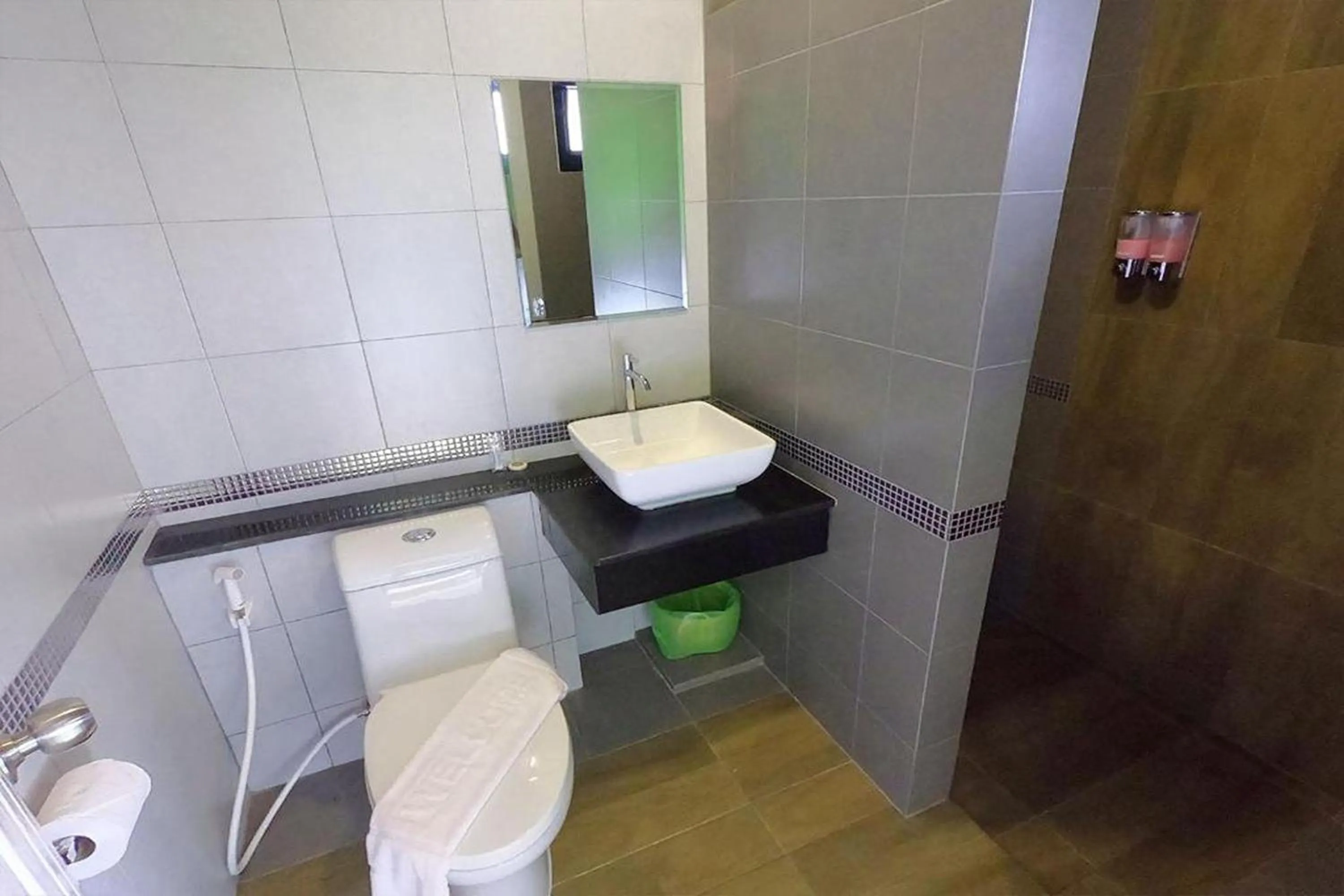 Bathroom in Friendly Hotel Krabi