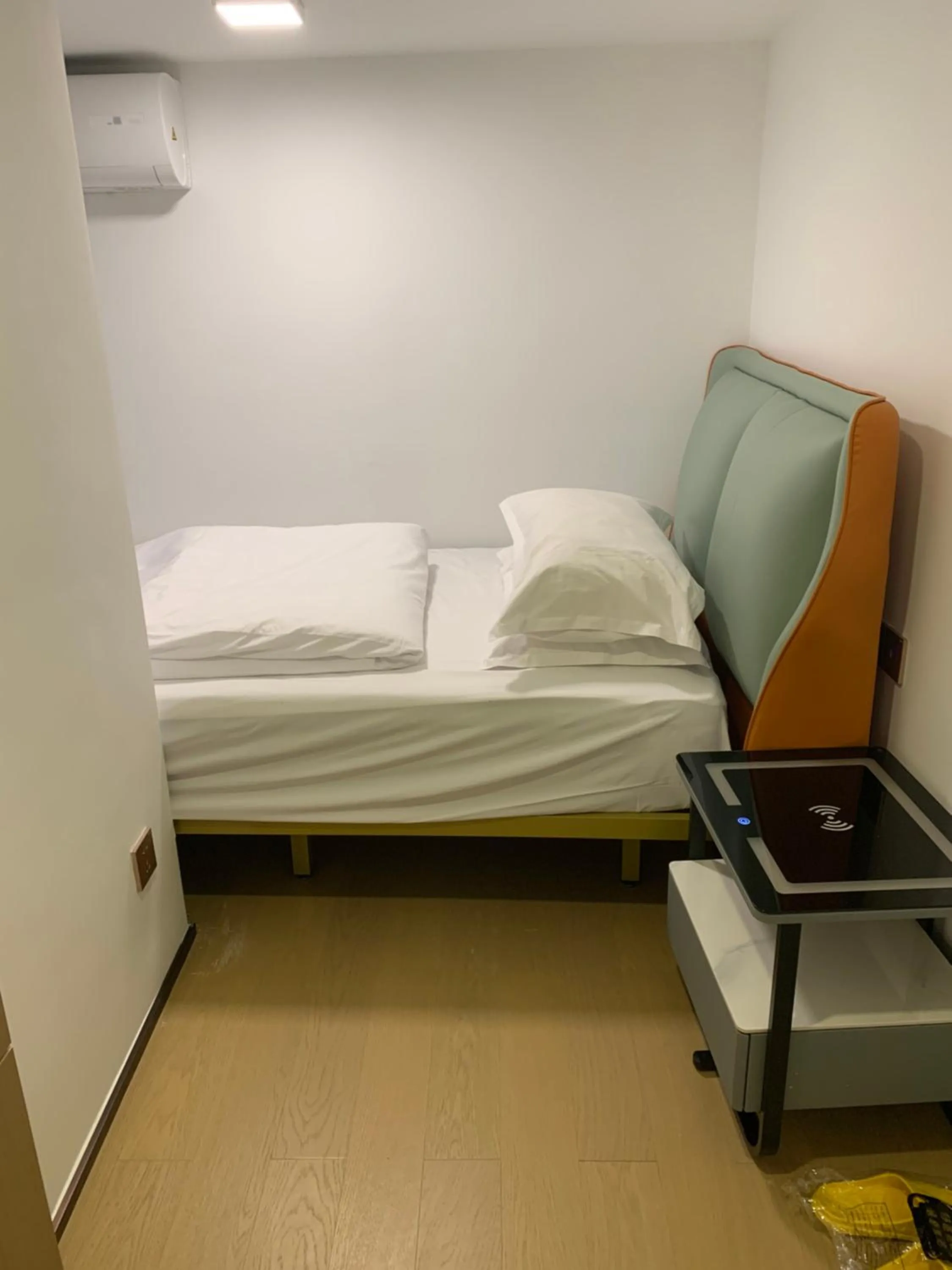 Bedroom, Bed in Sunny International Apartment From Beijing Road