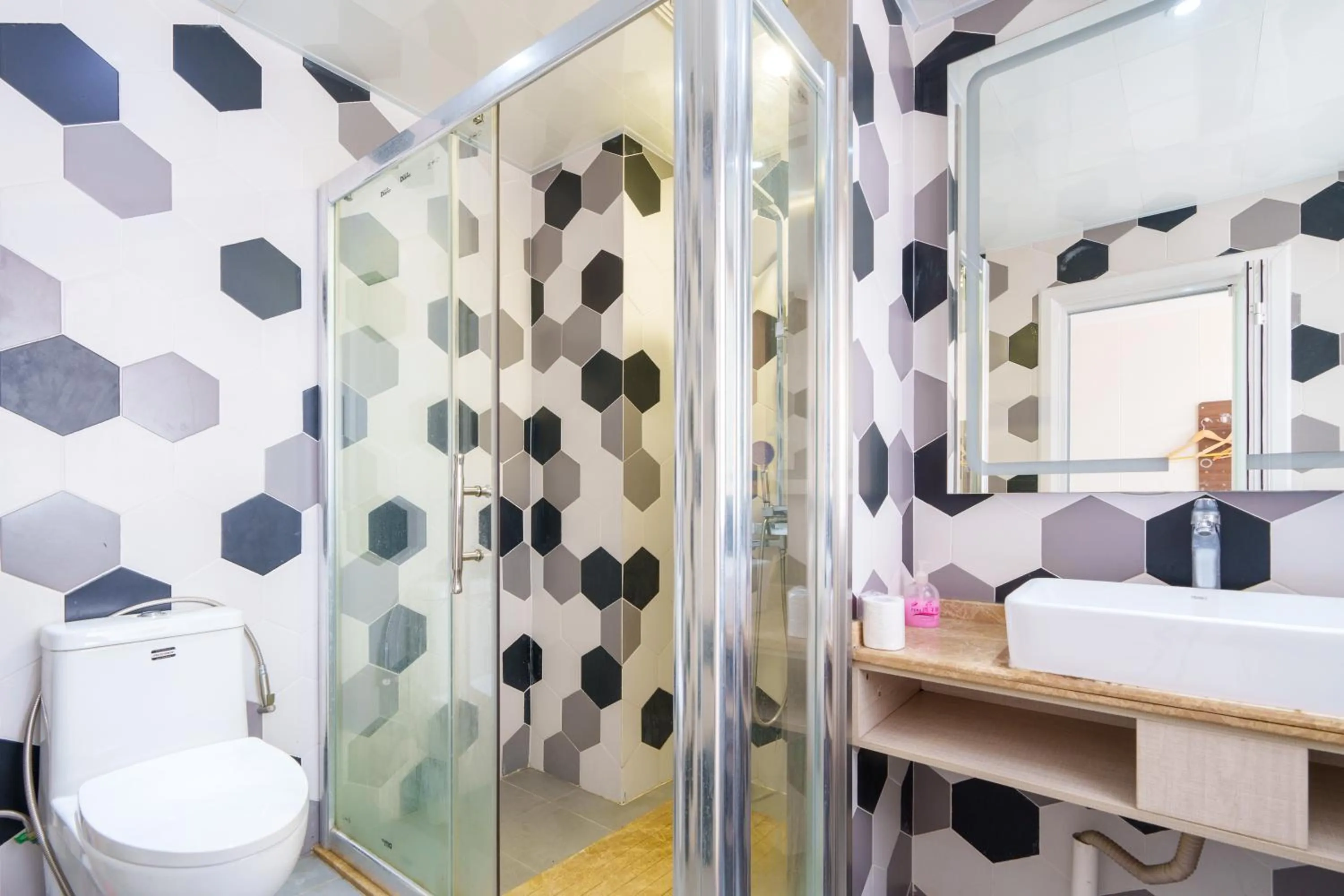 Property building in Sunny International Apartment From Beijing Road