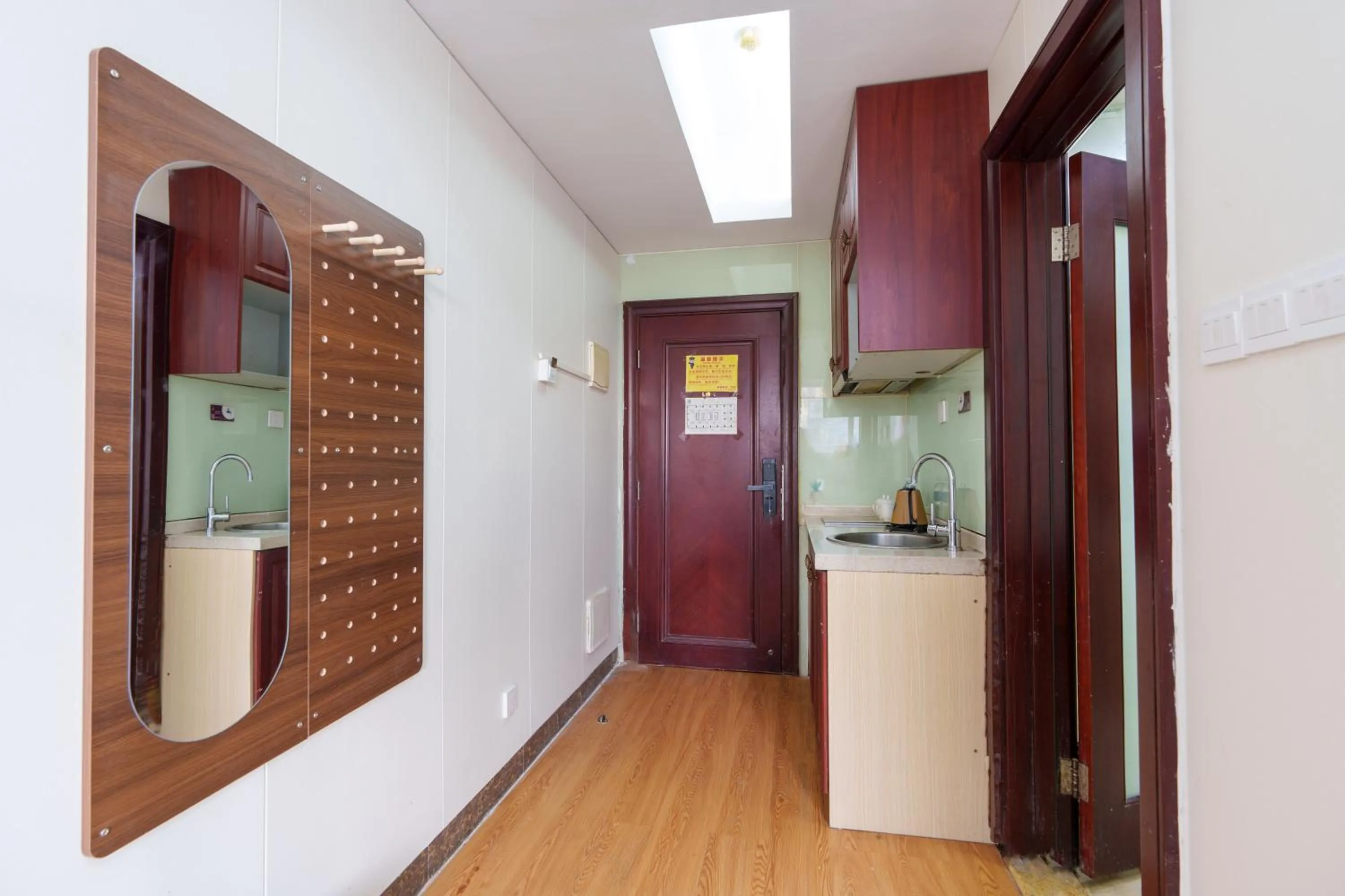 Kitchen or kitchenette in Sunny International Apartment From Beijing Road