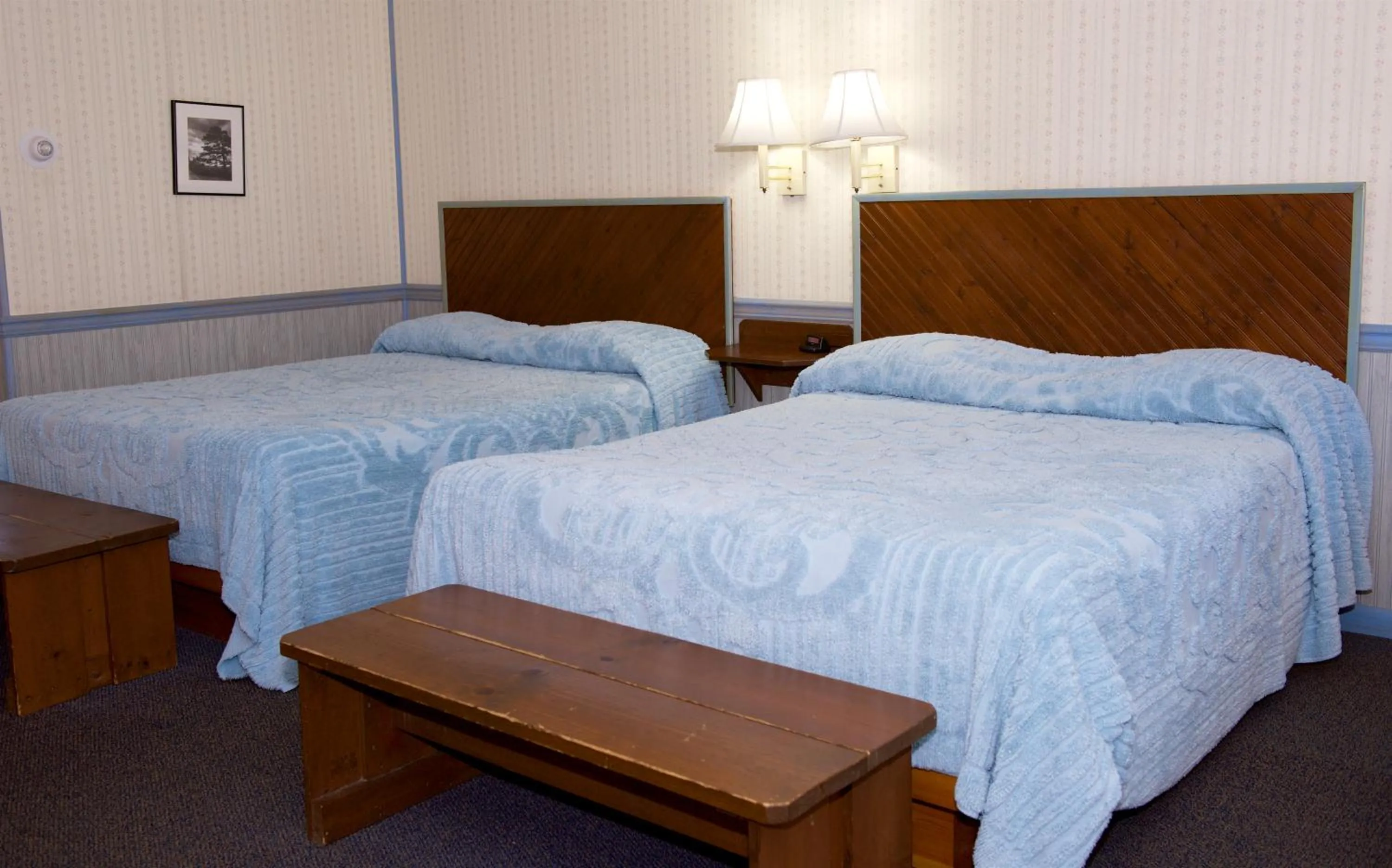 Bed in Myer Country Motel