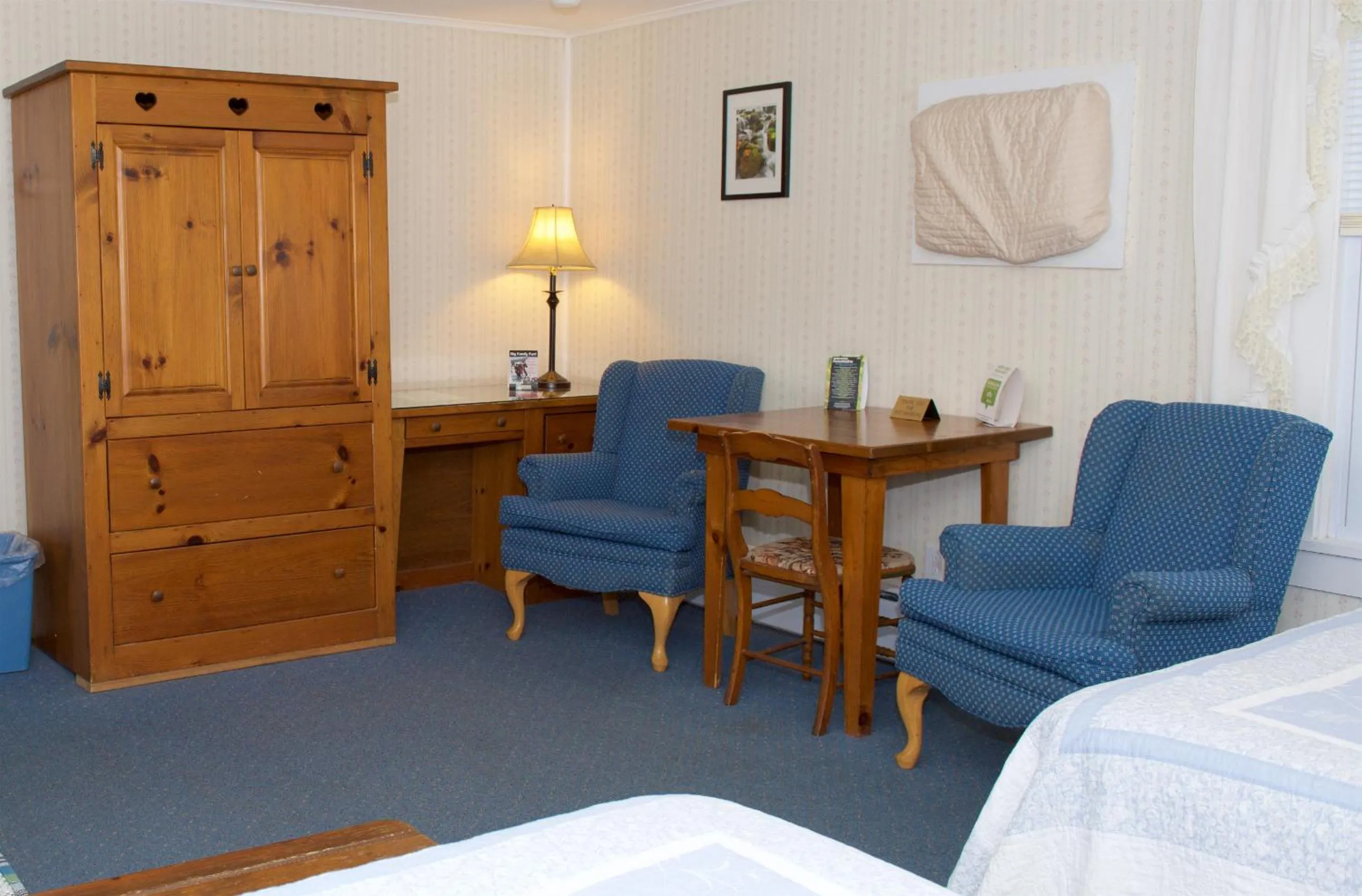 Bed in Myer Country Motel