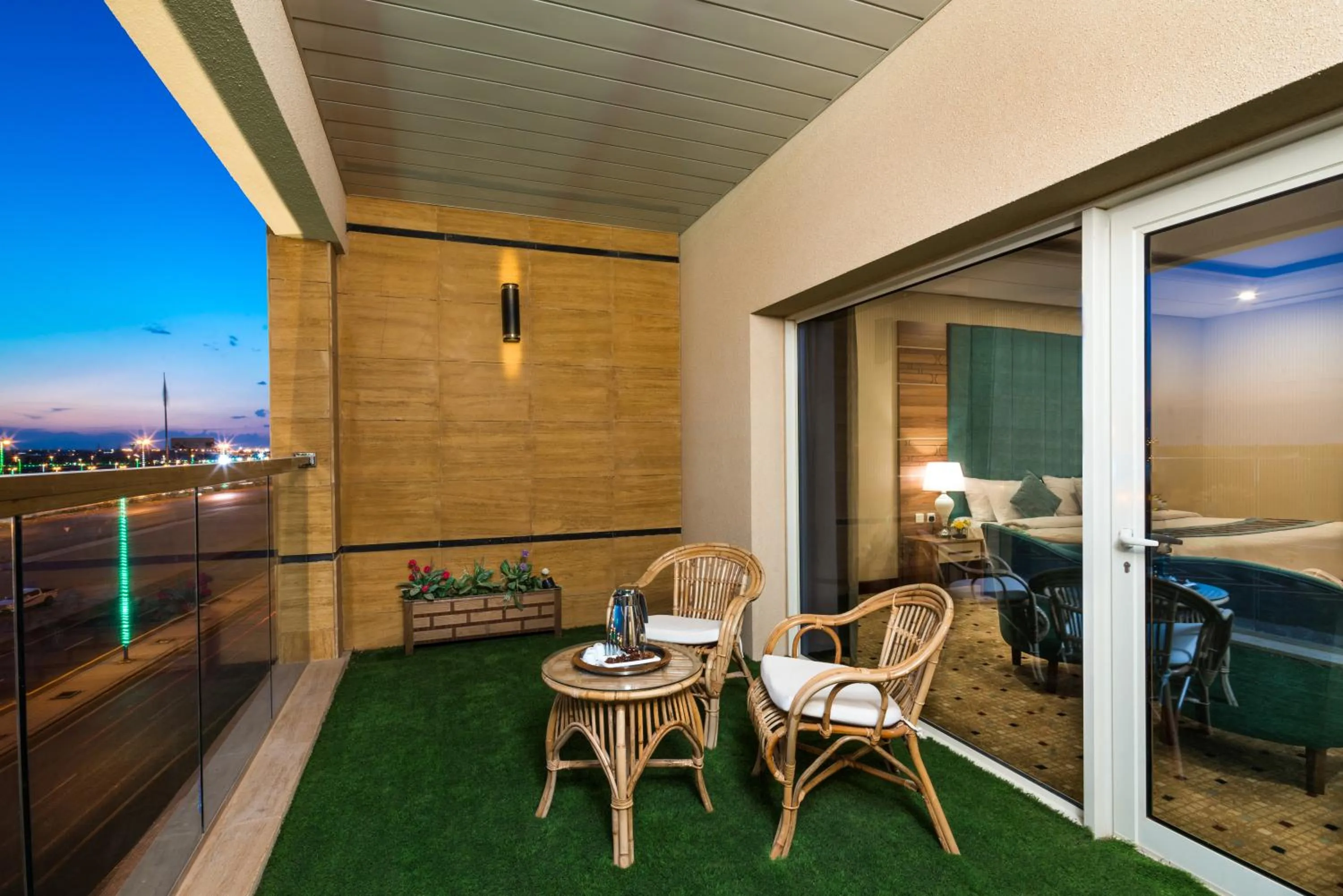 Balcony/Terrace in Le Park Concord Hotel