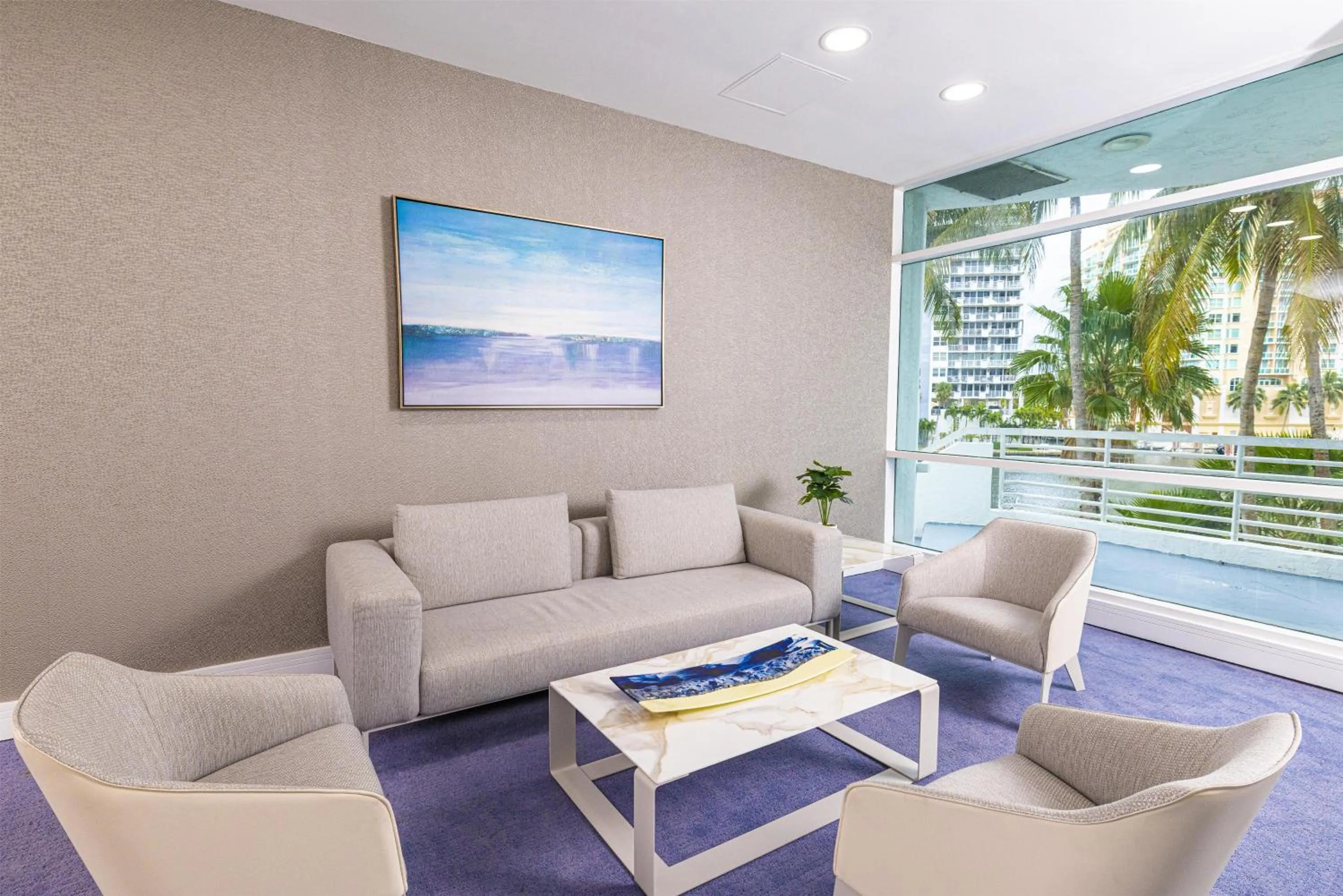 Lobby or reception in GALLERY One - A DoubleTree Suites by Hilton Hotel