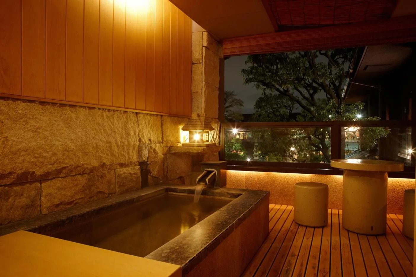 Night in Beautiful Japanese Garden Kagetsu