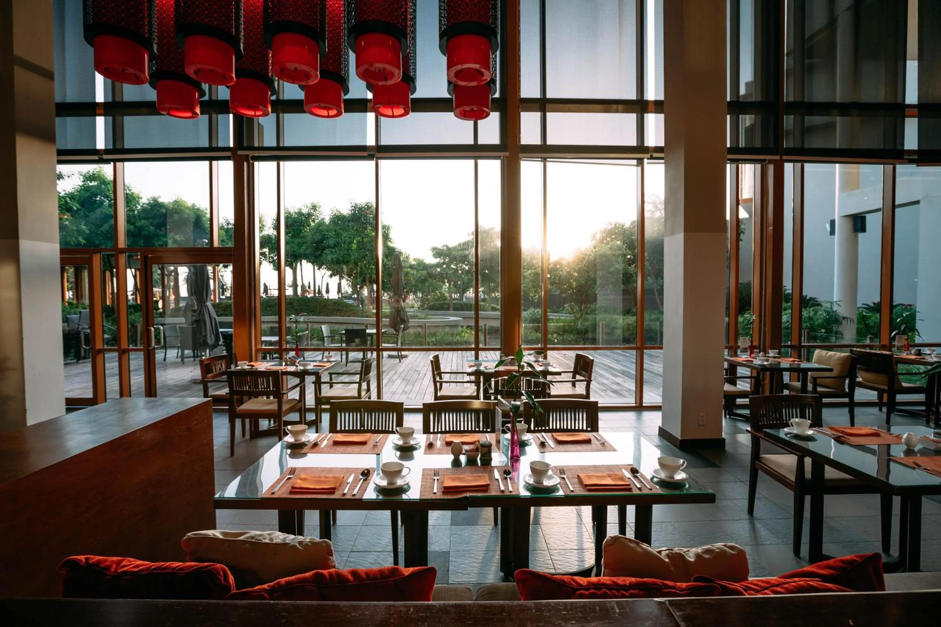 Restaurant/places to eat in Angsana Lang Co