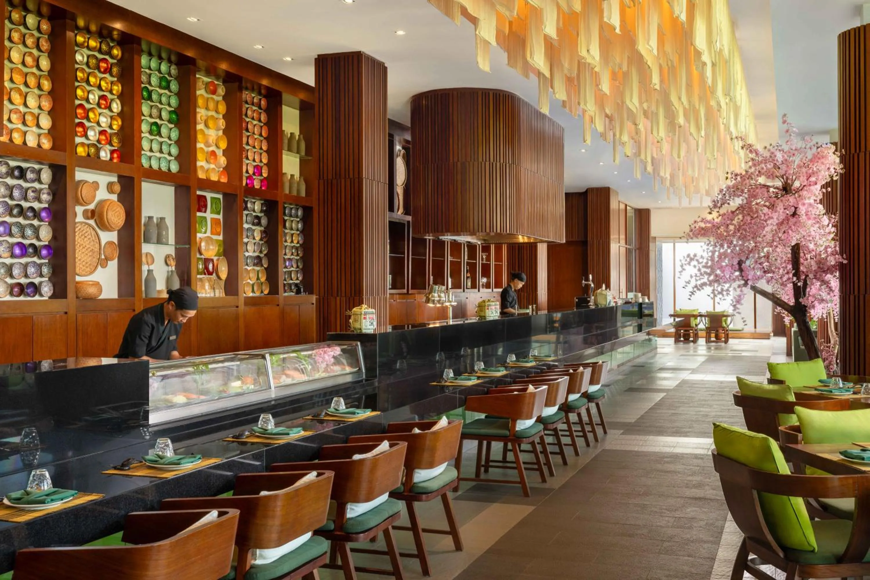 Restaurant/places to eat in Angsana Lang Co