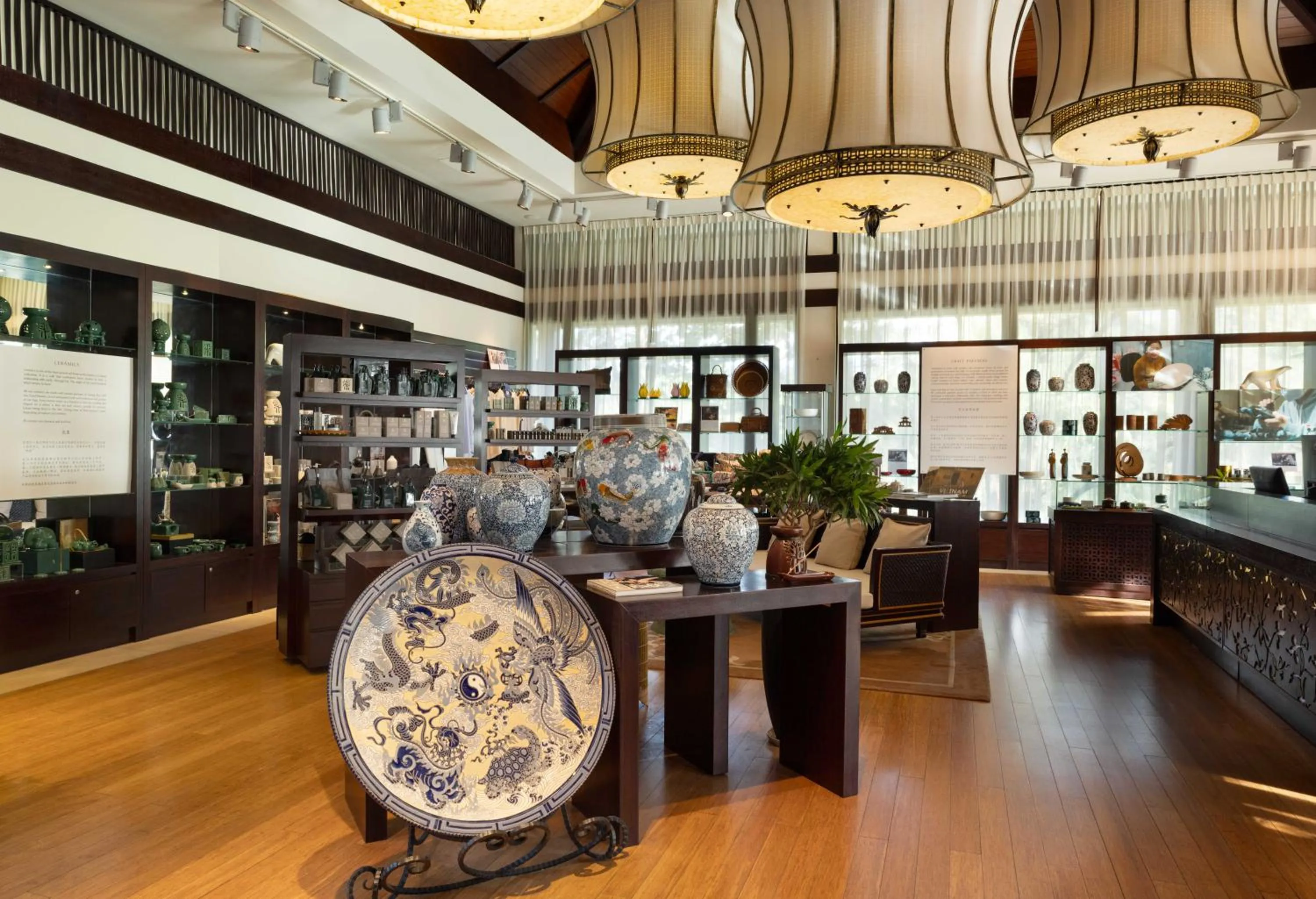 Shopping Area in Banyan Tree Lang Co