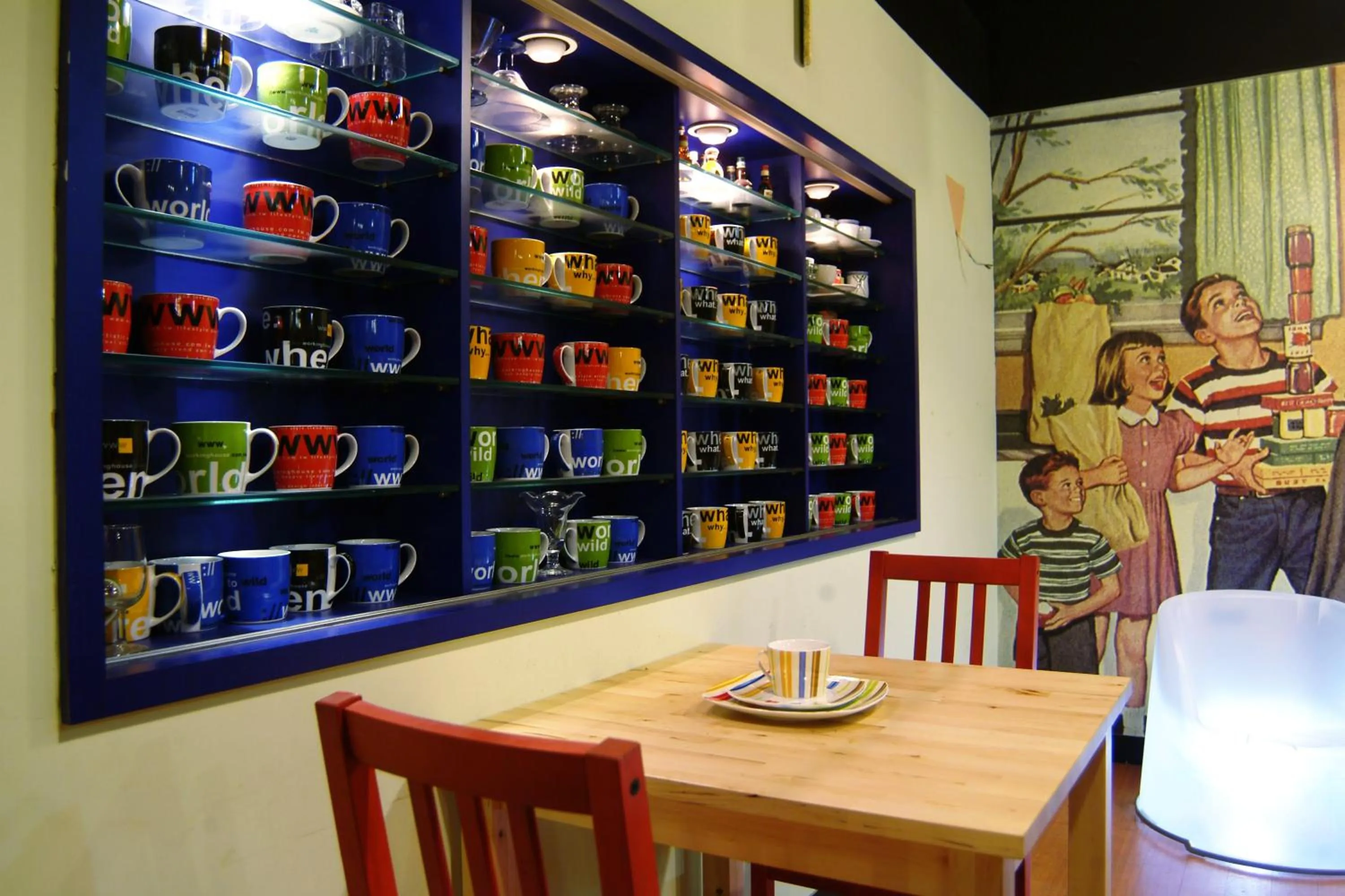 Restaurant/places to eat in Hwa Hong Hotel