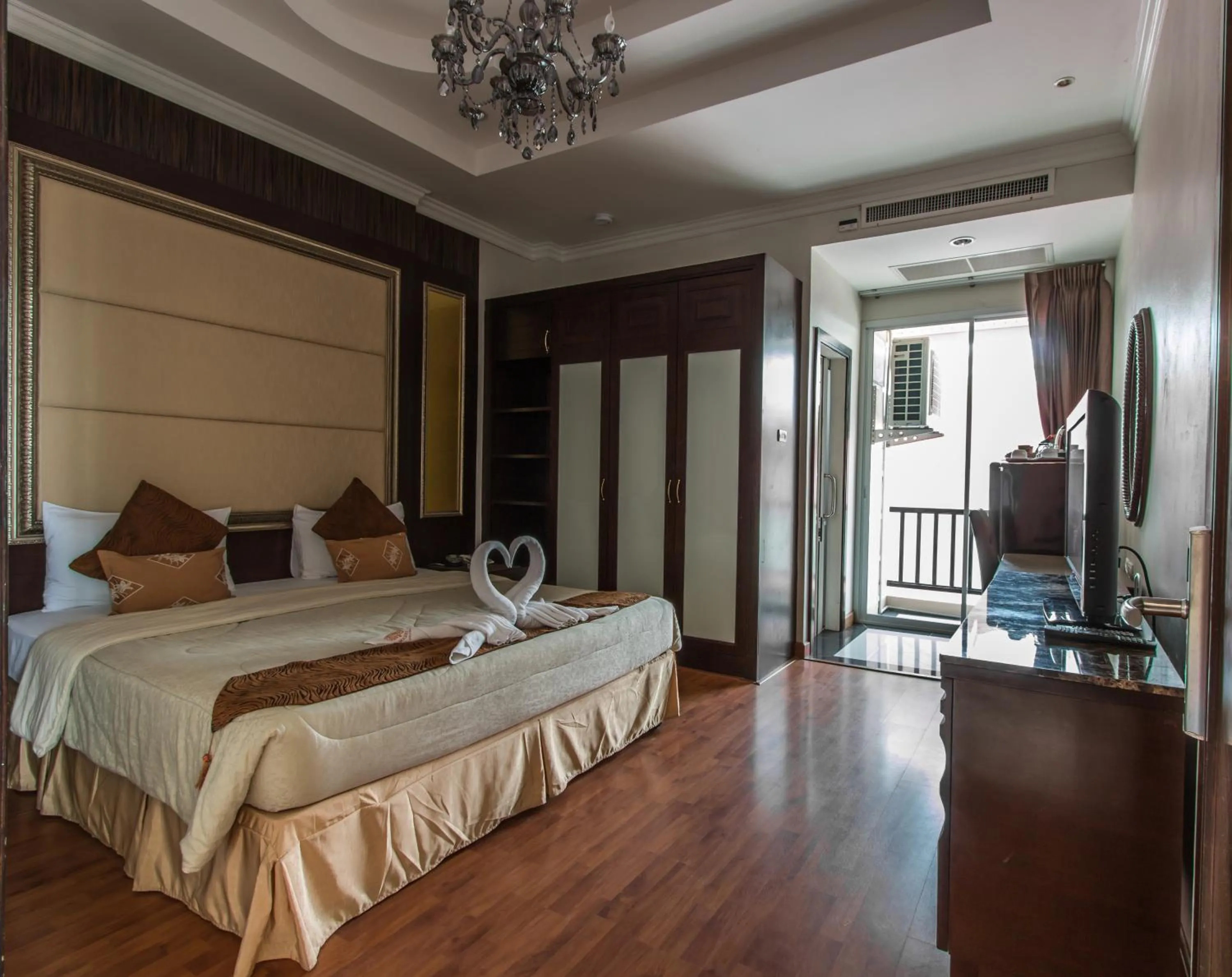 Bedroom, Bed in Suntosa Resort