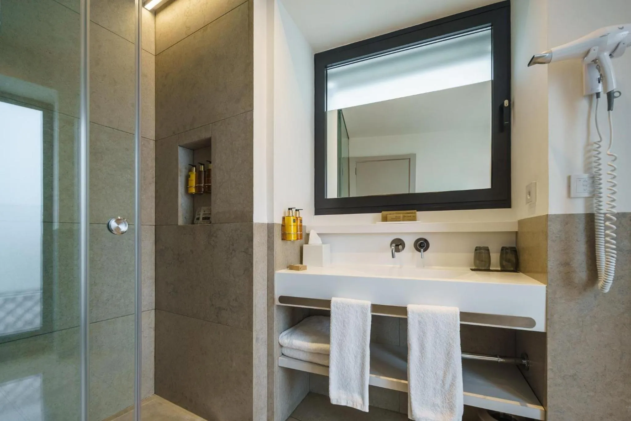 Bathroom in Hotel Kivir