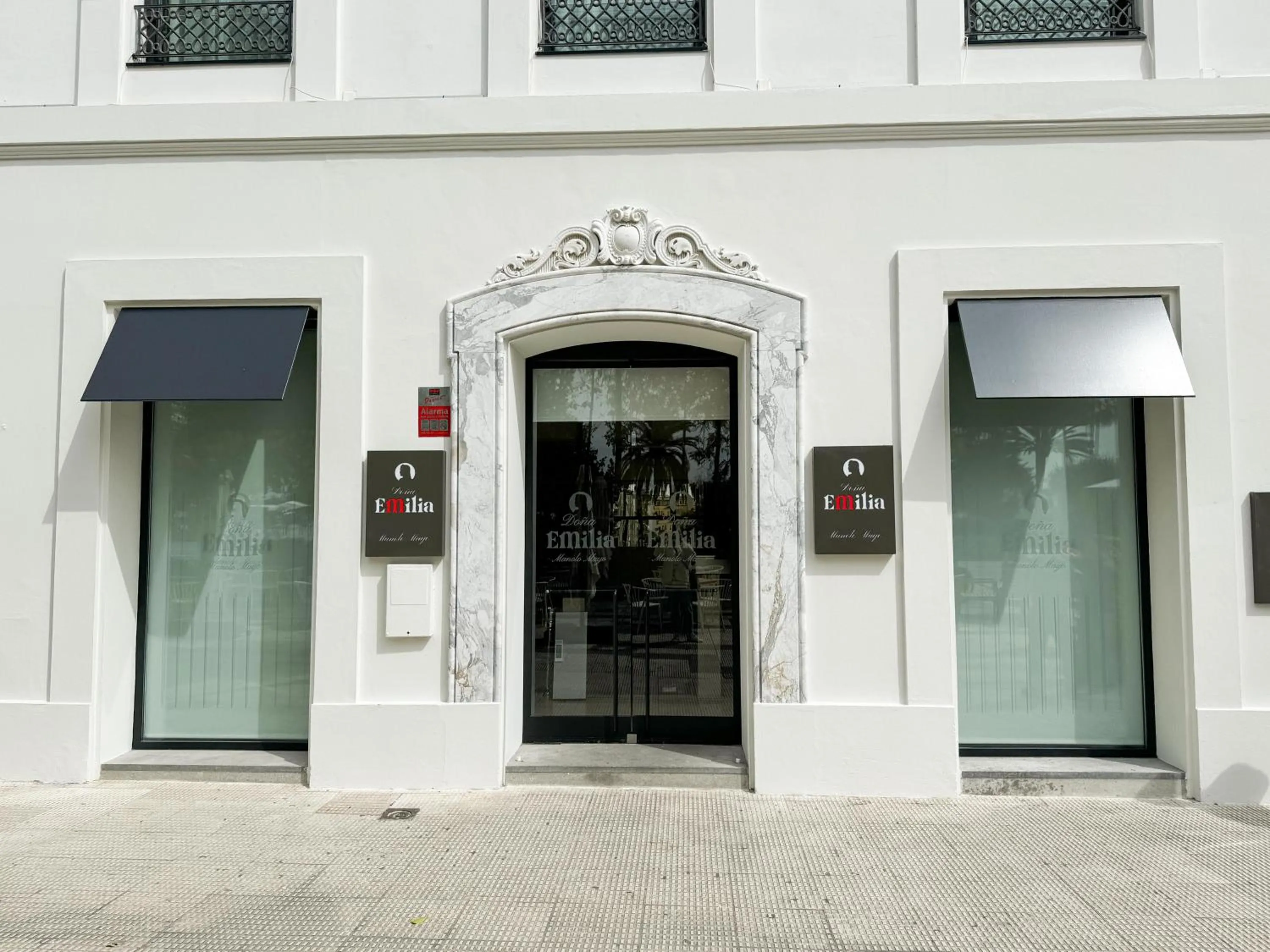 Restaurant/places to eat in Hotel Kivir